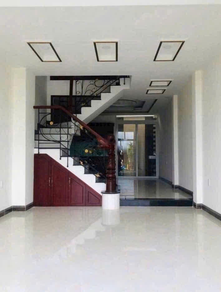 Hình ảnh của Nhà Hoàng Quốc Việt Cho Thuê Nguyên Căn Cạnh Sân Vận Động Q7