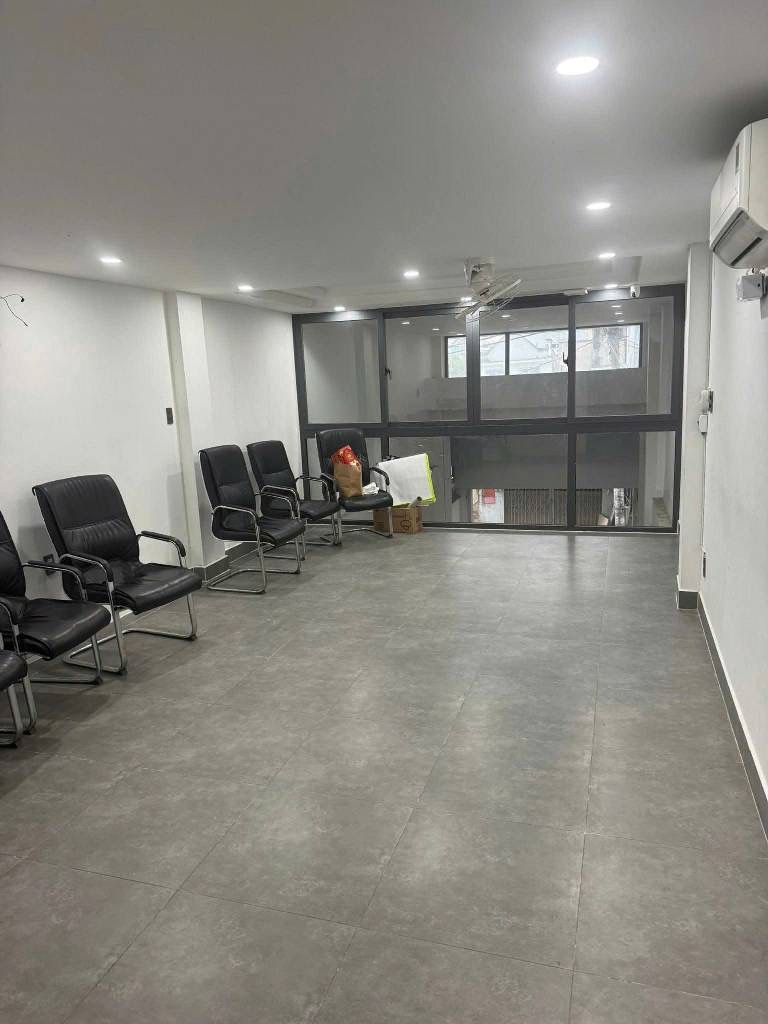 Hình ảnh của 🔥 Gấp Bán Giải Quyết Công Việc - 🇻🇳 Nhà Mới Xây – Hoàn Công – Văn Phòng – Thang Máy – Phạm Văn Bạch