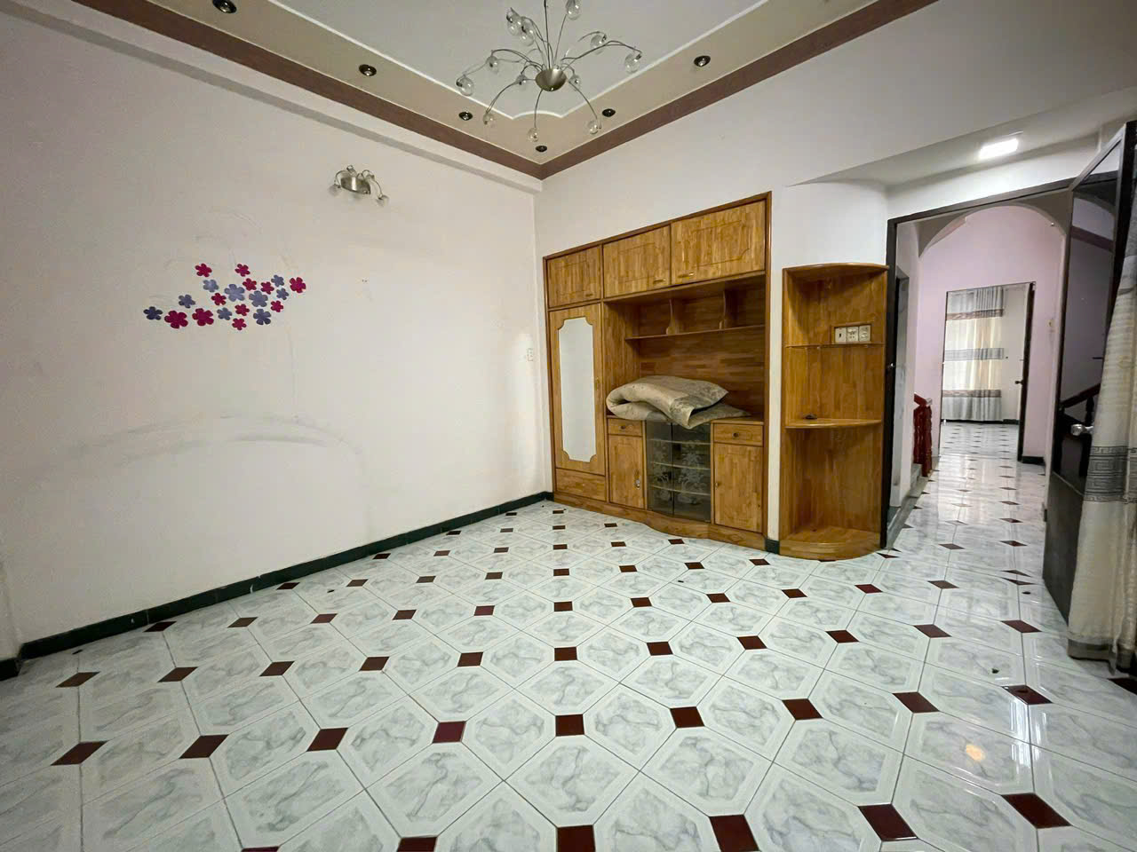 Hình ảnh của Cho Thuê Gấp Nhà 3 Lầu  Ngay Cầu Phú Mỹ Gần Vincom