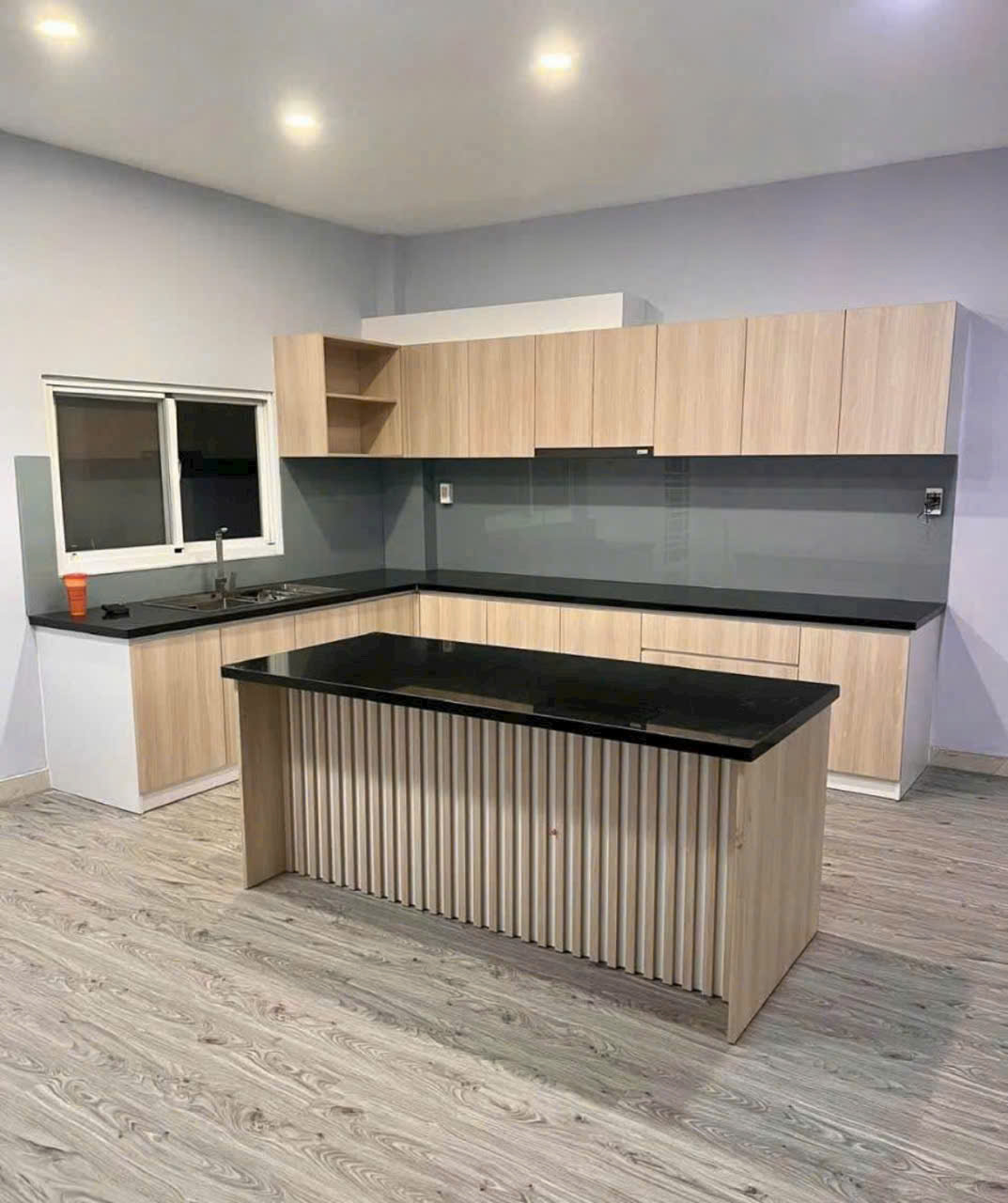 Hình ảnh của Nhà Phố Nguyên Căn Cho Thuê Dài Hạn Cạnh Trường Mầm Non Tân Phong