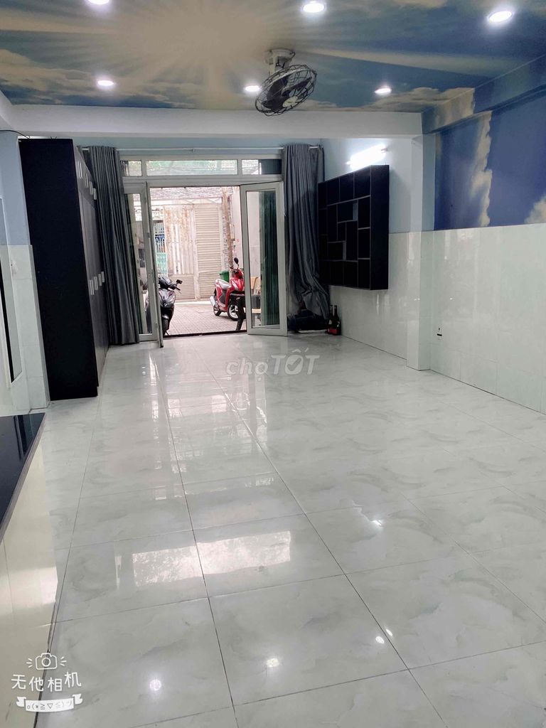 Hình ảnh của Nhà Ở , 3P Ngủ ,3 Tolet,3 Máy Lạnh, 2 Lầu ,1 Trệt Tại 793 Trần Xuân Soạn