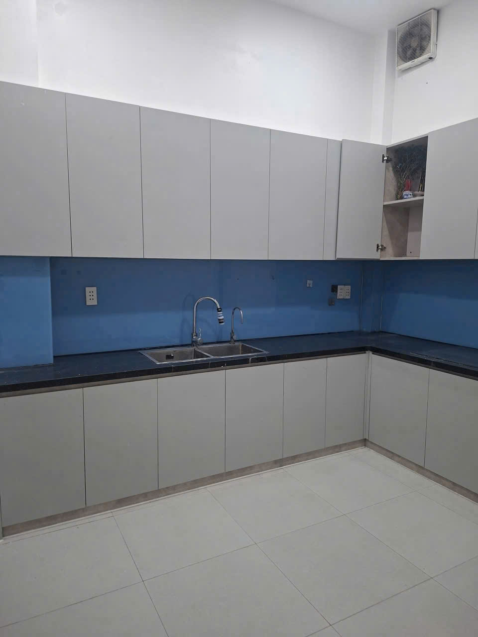 Hình ảnh của Nhà Hẻm Kinh Doanh Tại Lê Văn Lương