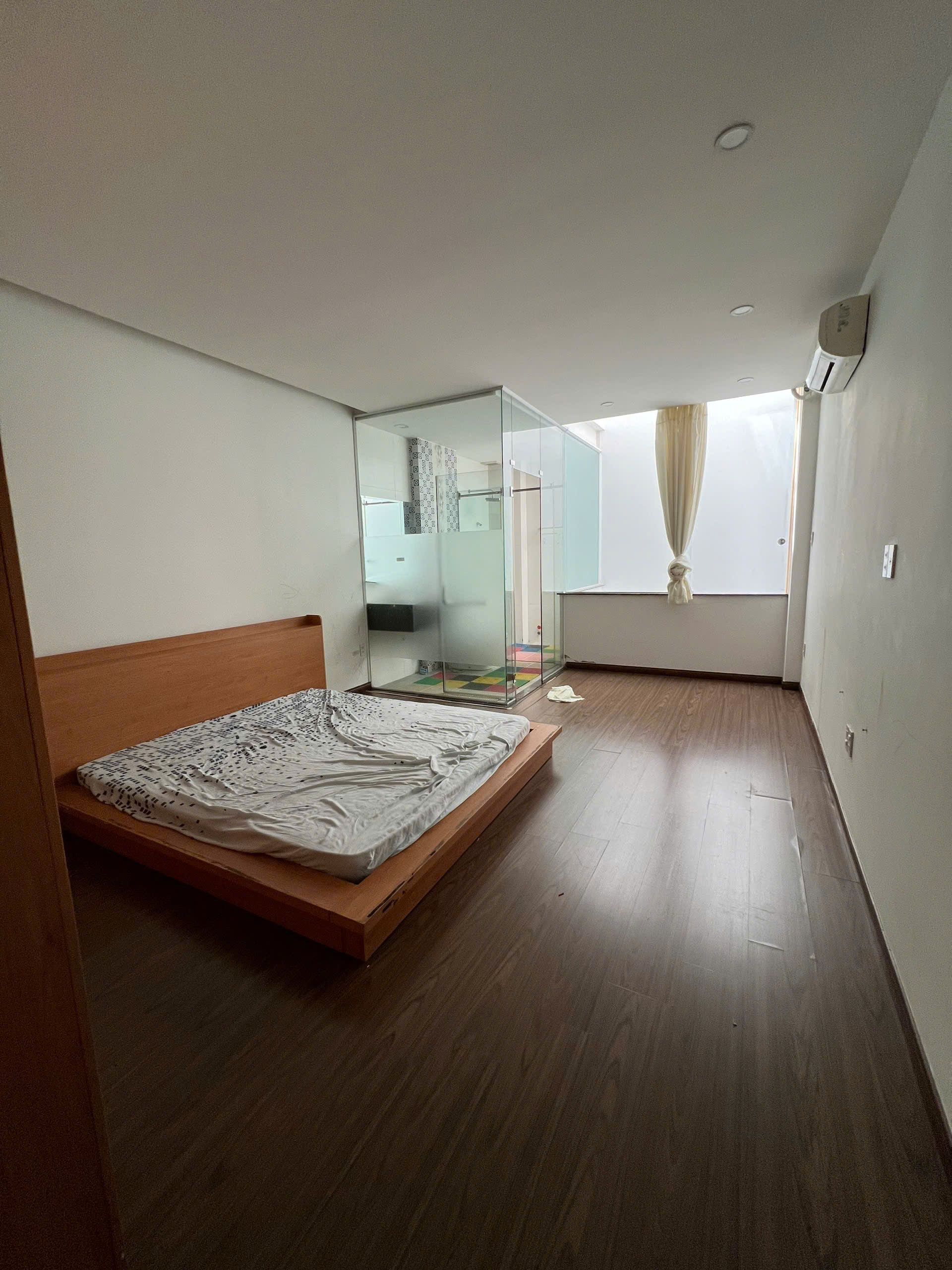 Hình ảnh của Nhà Đẹp Quận 7 Đường 65 Tân Kiểng 4 Phòng Ngủ Vừa Ở Vừa Kinh Doanh