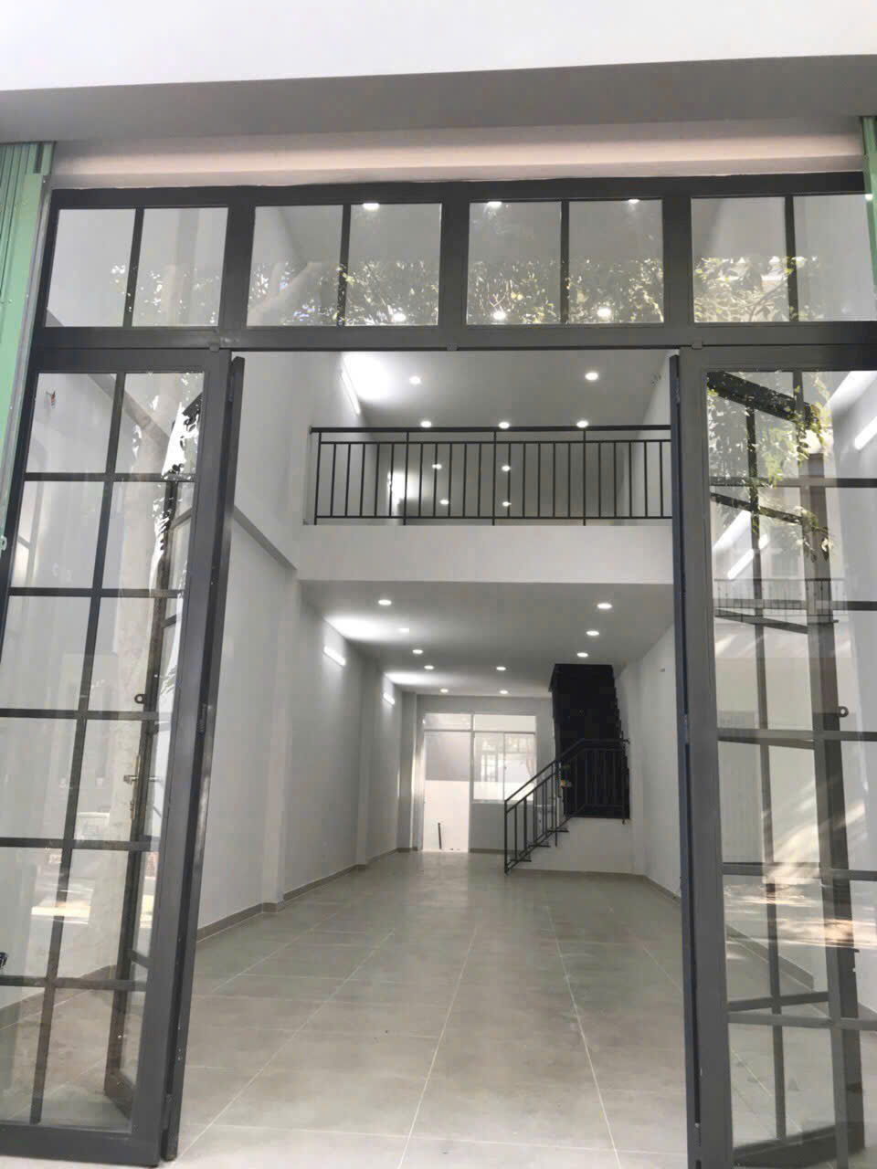 Hình ảnh của Nhà Trệt, Lửng Thiết Kế Làm Văn Phòng, Shorom Tại Đường Số Phạm Hữu Lầu.