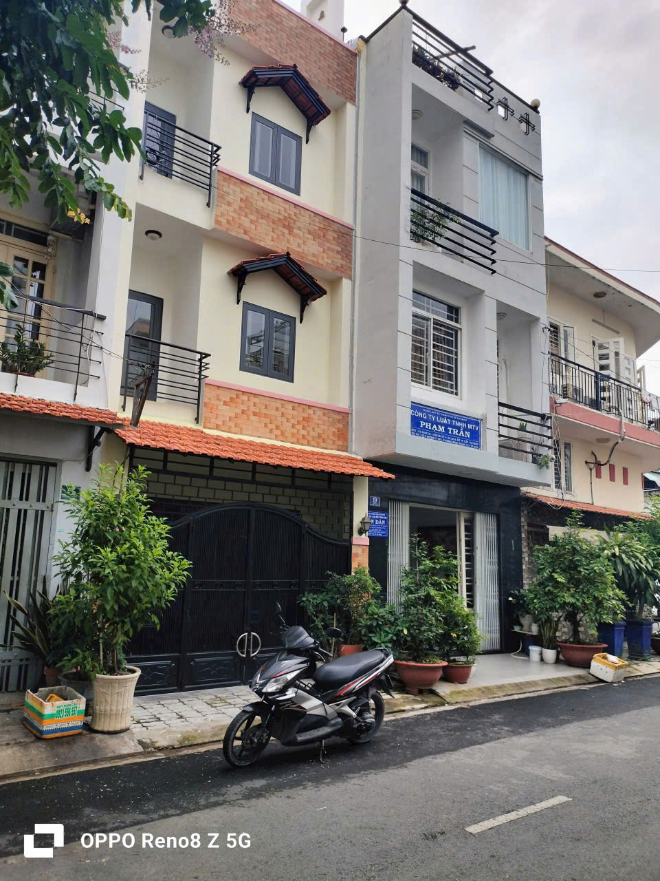 Hình ảnh của Bán Nhà Mặt Tiền Đường Số Lý Phục Man, Quận 7 – Sổ Hồng Hoàn Công, Giá Tốt