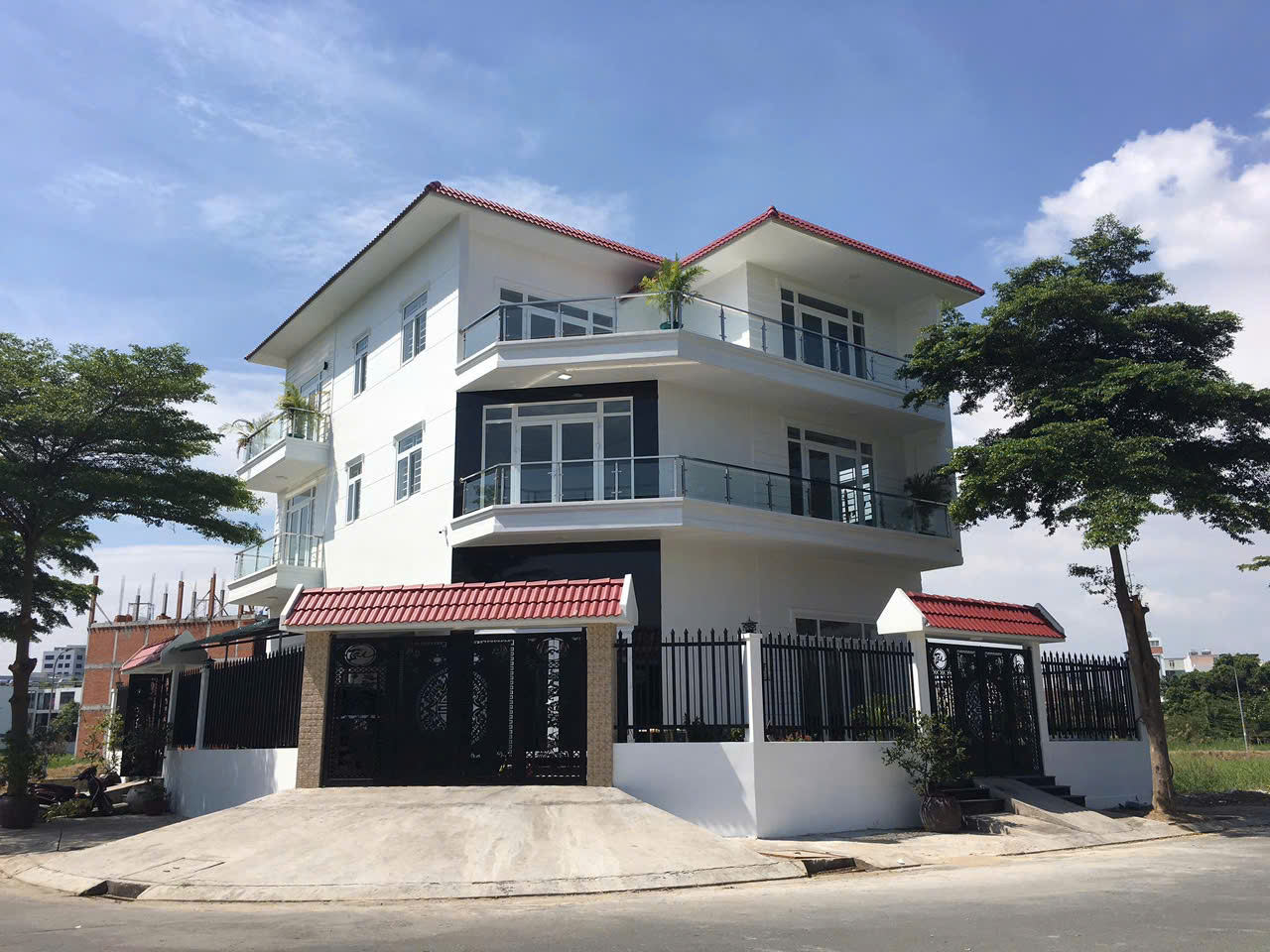 Hình ảnh của Mặt Bằng Sân Vườn Rộng  Khu Sadeco Q7  Thuê Ngay 20Tr