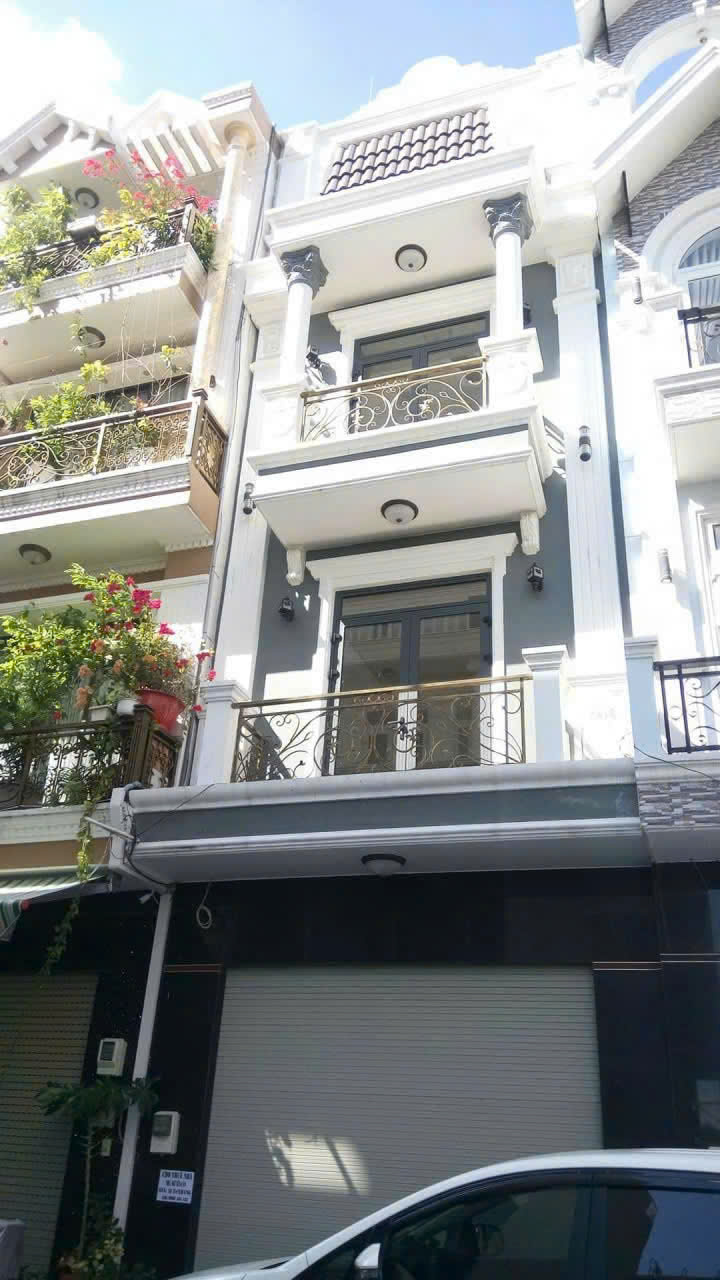 Hình ảnh của Nhà Phố 2 Lầu Tại Hoàng Quốc Việt Cạnh Pmh