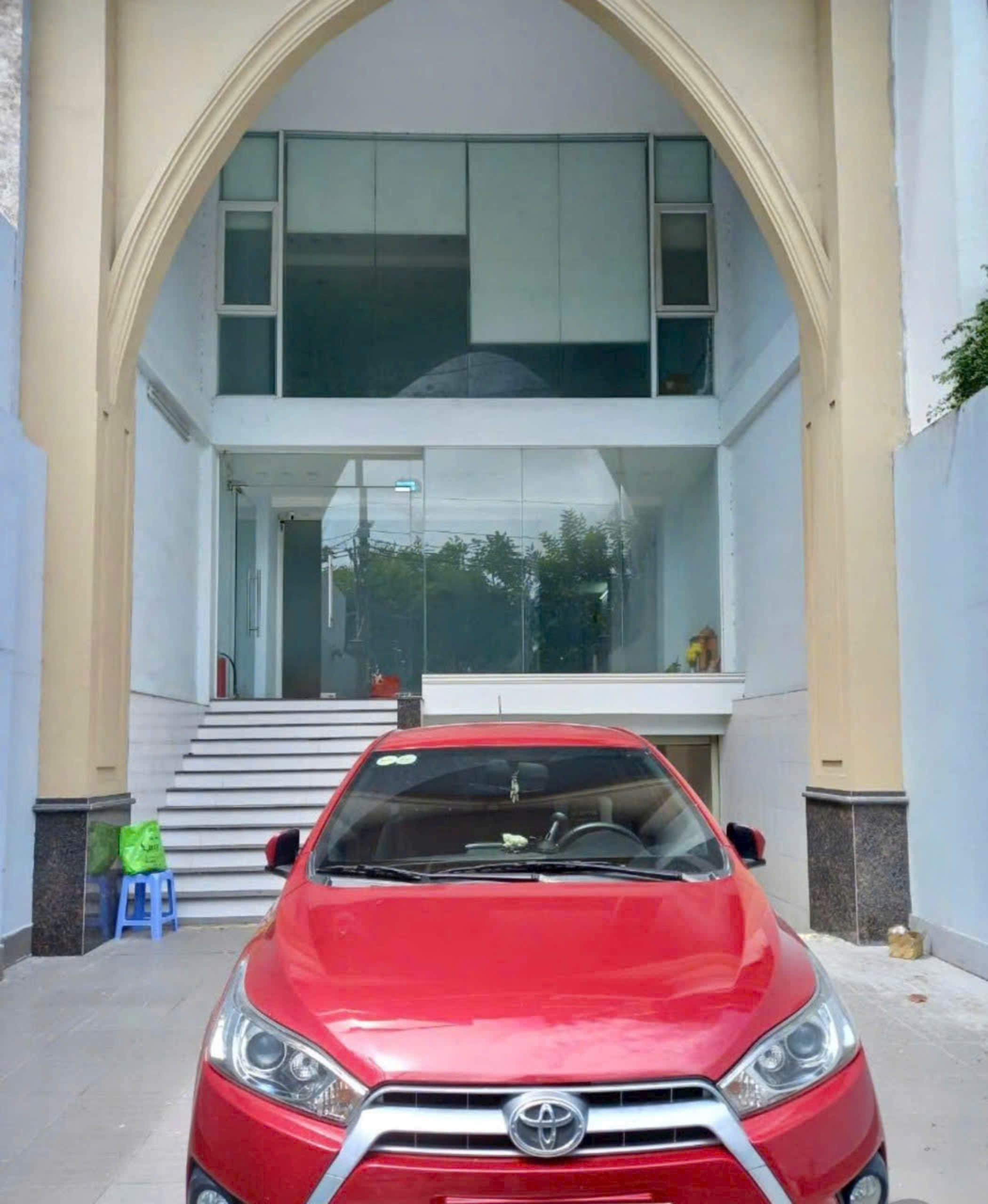 Hình ảnh của Tòa Nhà  Kinh Doanh Mặt Tiền Trần Xuân Soạn Gần Lotermart