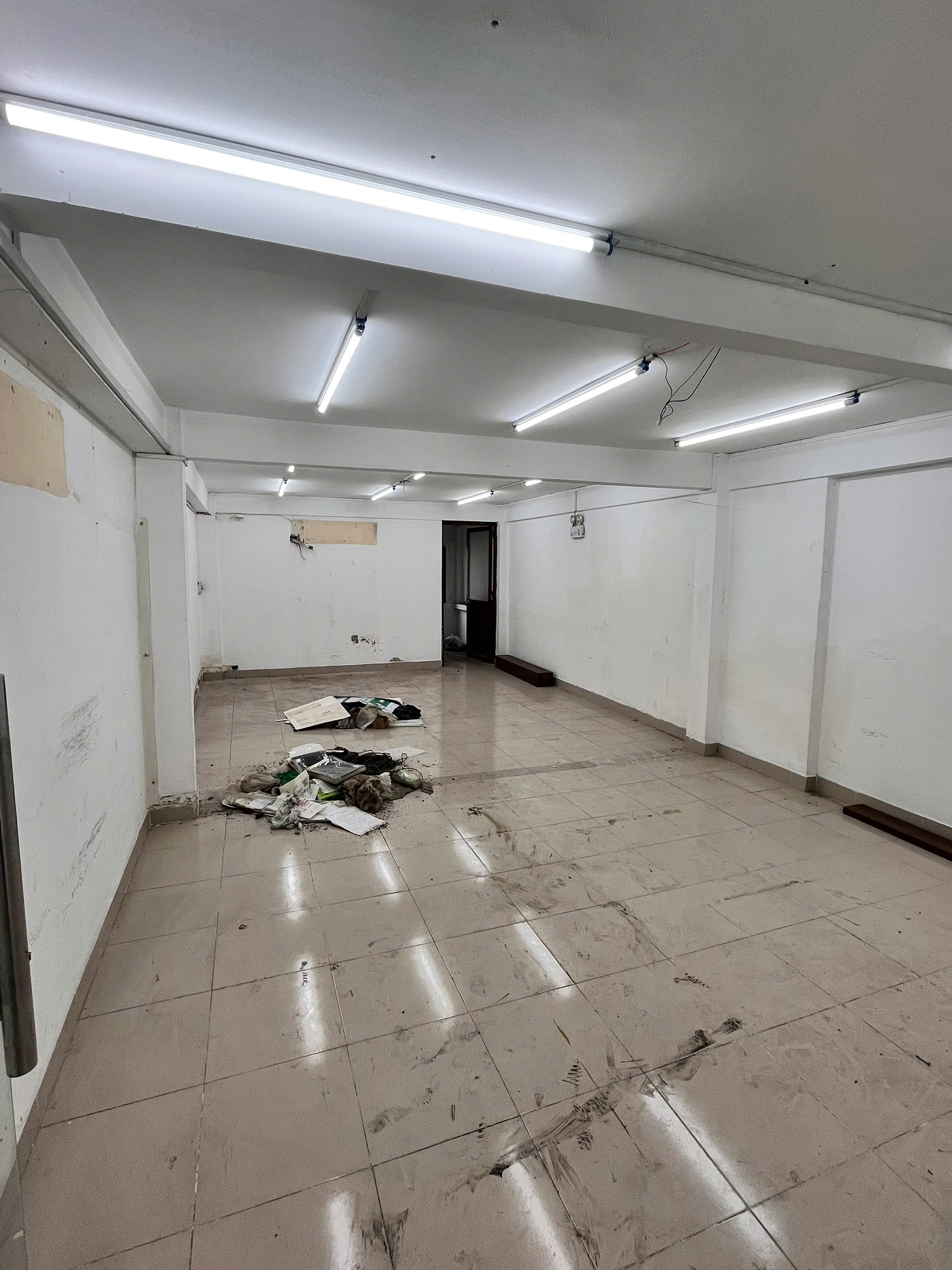 Hình ảnh của 🏠 Mặt Bằng 4 Tầng Đẳng Cấp – Vị Thế Vàng Trên Đường Kinh Dương Vương!