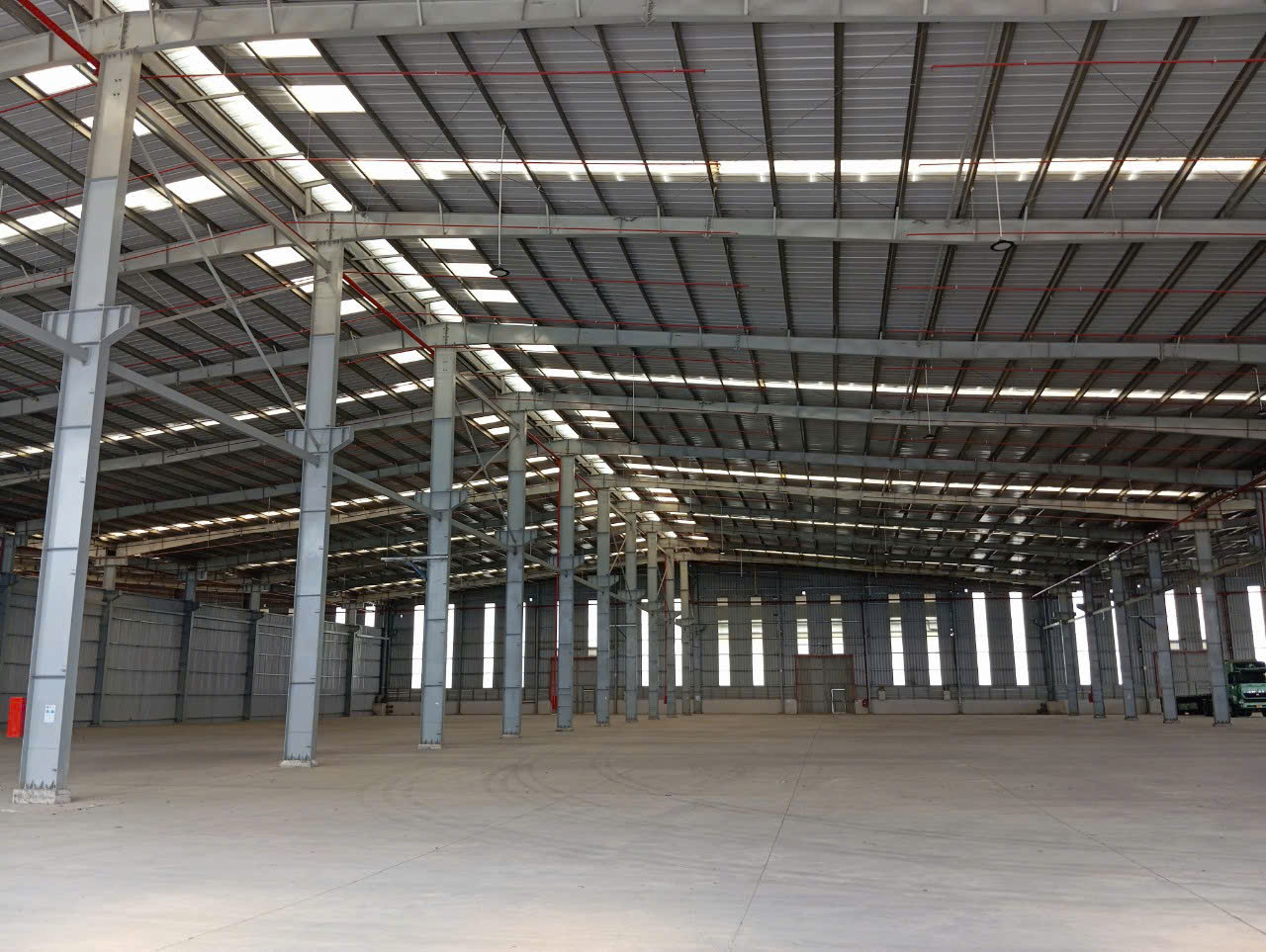 Hình ảnh của Khởi Đầu Thành Công Tại Cần Đước - Kho Xưởng Tiêu Chuẩn Biến Mọi Giấc Mơ Kinh Doanh Trở Thành Hiện Thực!