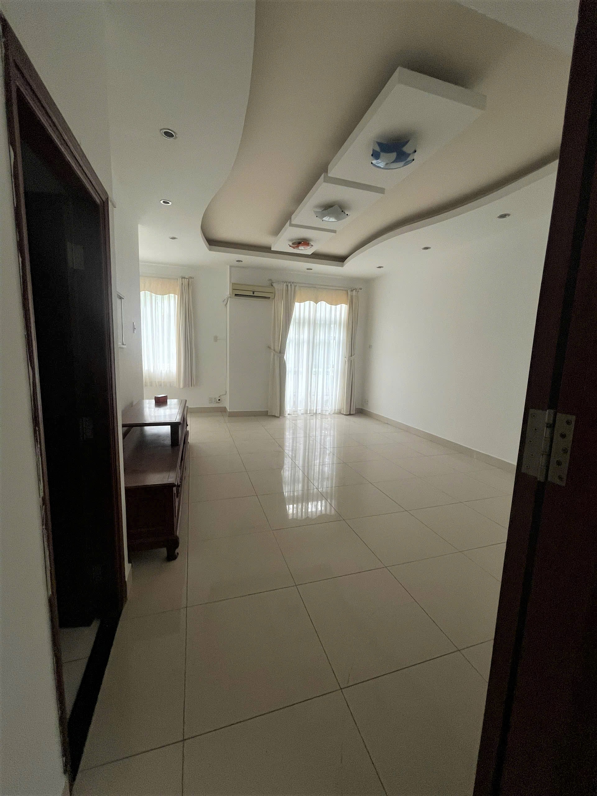 Hình ảnh của Chính Chủ Chuyển Nhà Cho Thuê Lại Nguyên Căn Mặt Tiền Đường Lớn Quận 7