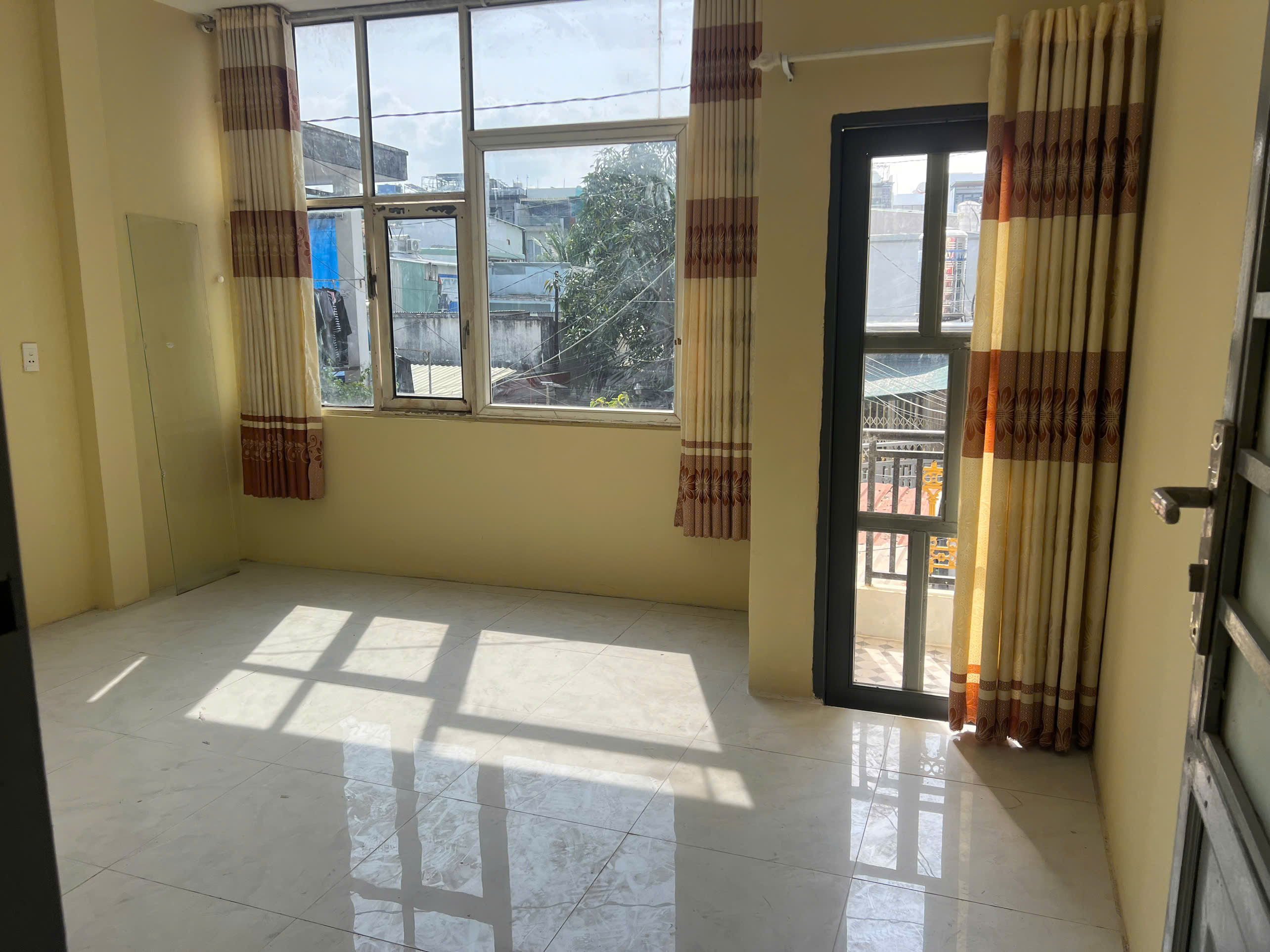 Hình ảnh của Bán Nhà Mới Hẻm 160 Nguyễn Văn Quỳ, Quận 7