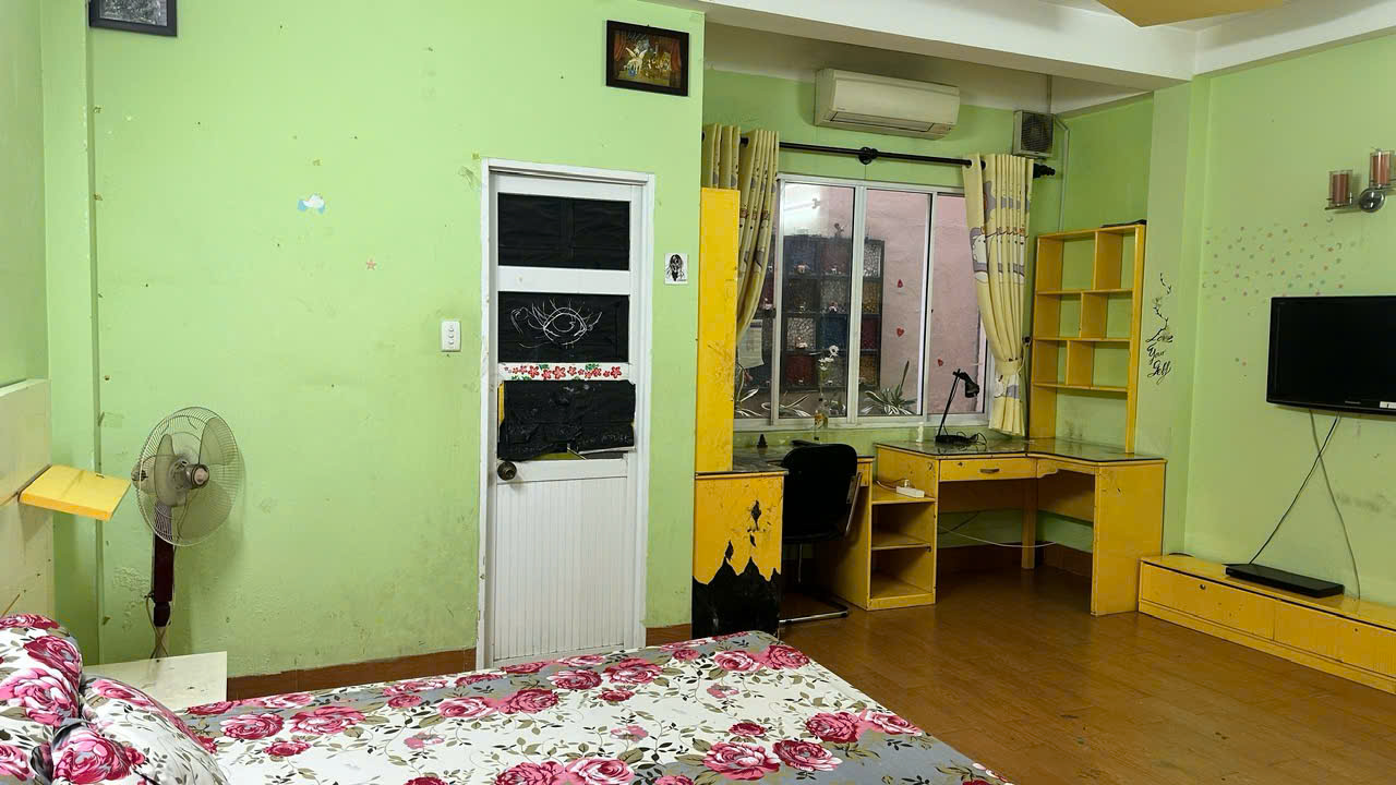 Hình ảnh của Nhà Full Nội Thất Hẽm Đường Nguyễn Văn Linh Quận 7.