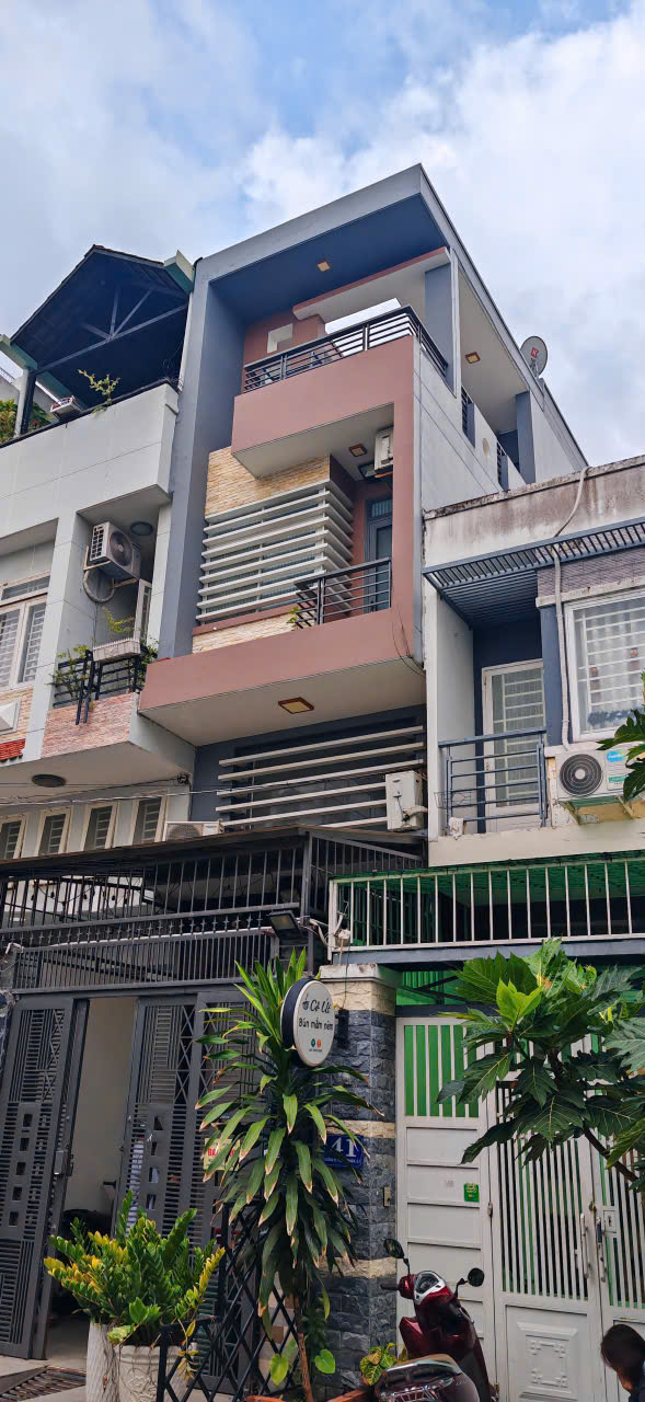 Hình ảnh của Nhà Full Nội Thất  5Pn, 6Wc Đường Số P. Bình Thuận