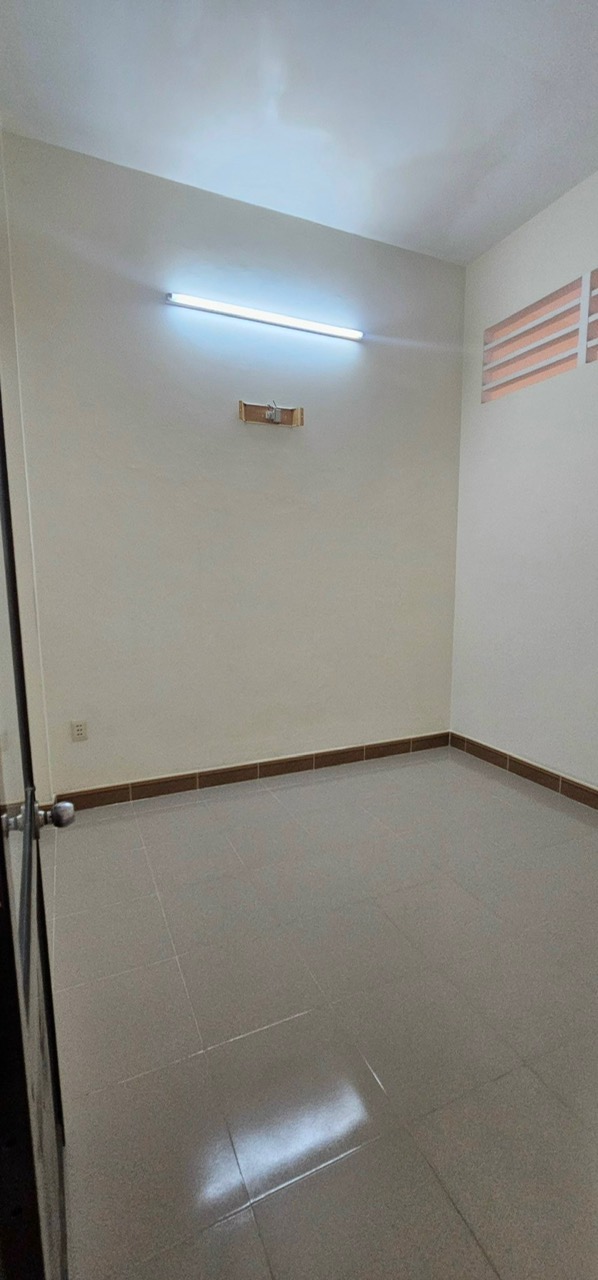 Hình ảnh của Nhà 5Pn  Trần Xuân Soạn Giá Siêu Tốt Chỉ 15 Triệu/Tháng