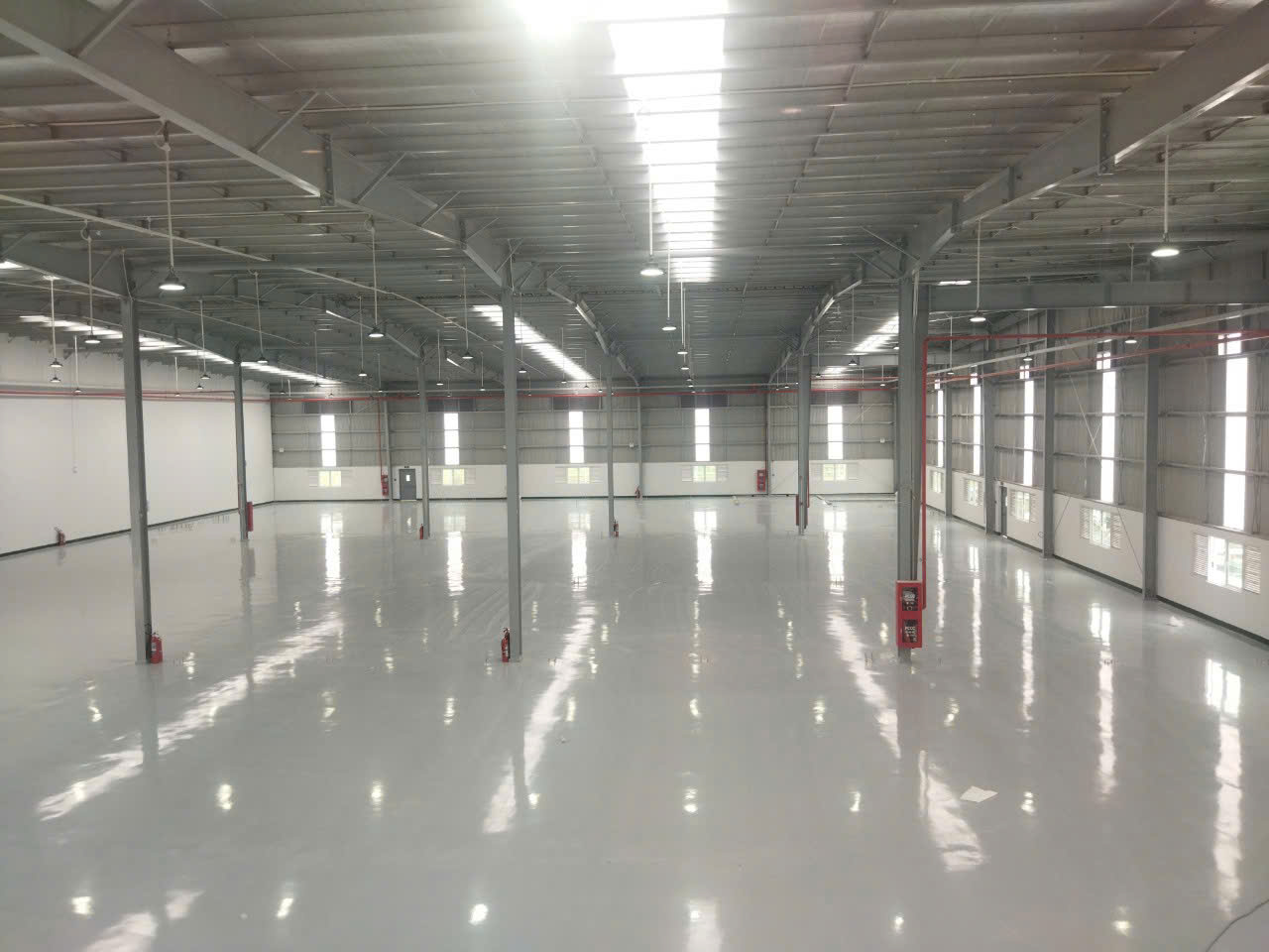 Hình ảnh của Tìm Kiếm Kho Xưởng Hoàn Hảo? Đừng Bỏ Lỡ Cơ Hội Tại Kcn Long Hậu!