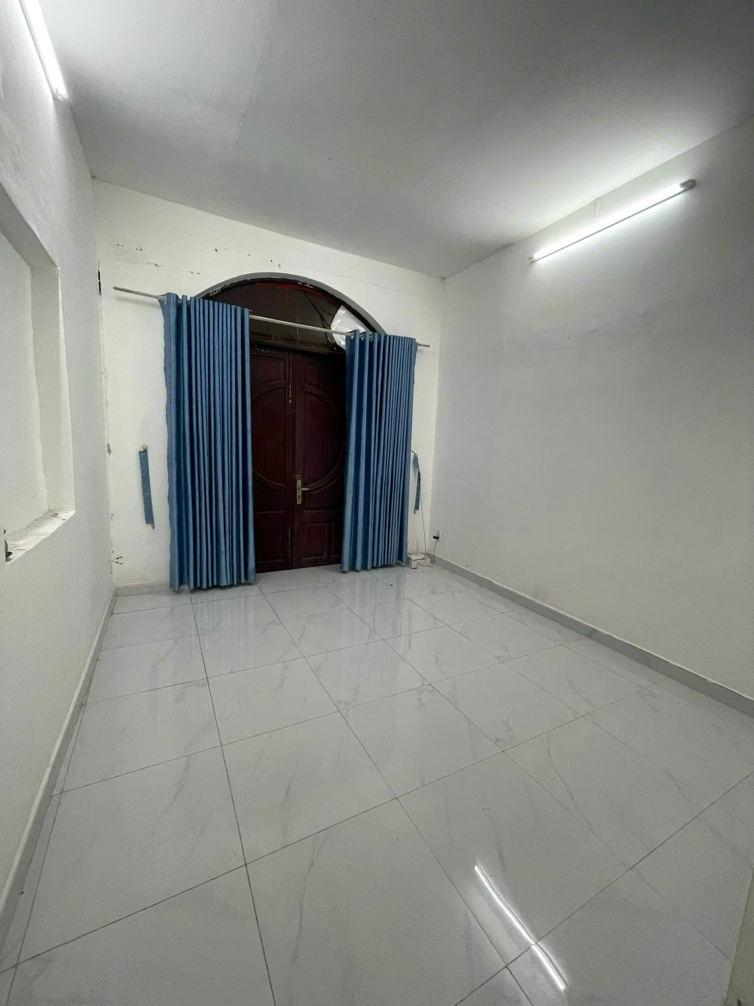 Hình ảnh của Cần Cho Thuê Nhà Nguyên Căn, Hẻm Xe Hơi, Tân Quy Quận 7  15Tr/Tháng