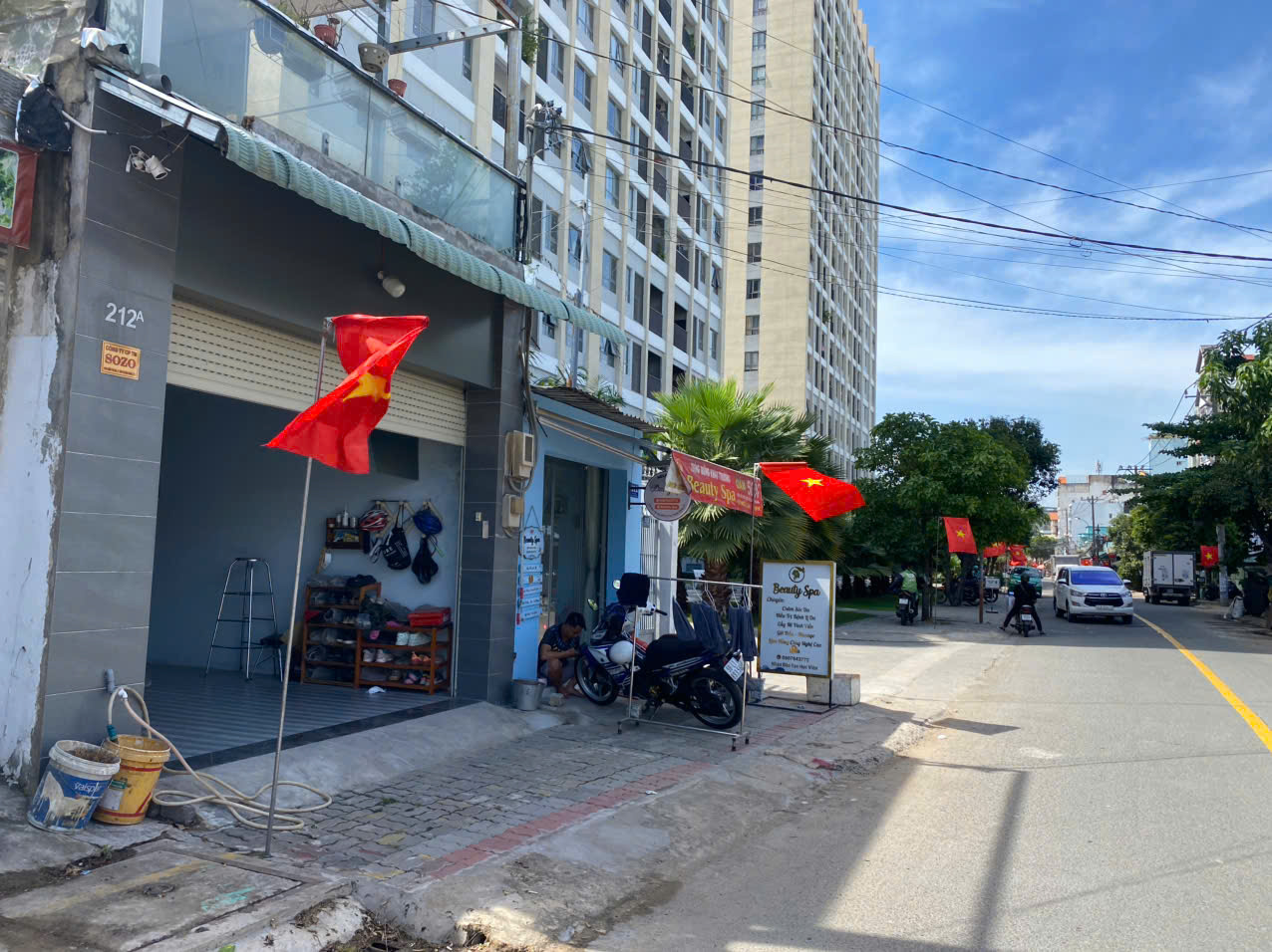 Hình ảnh của Nhà Mặt Phố 4Pn Bùi Văn Ba, Tân Thuận Đông 20Tr/Tháng