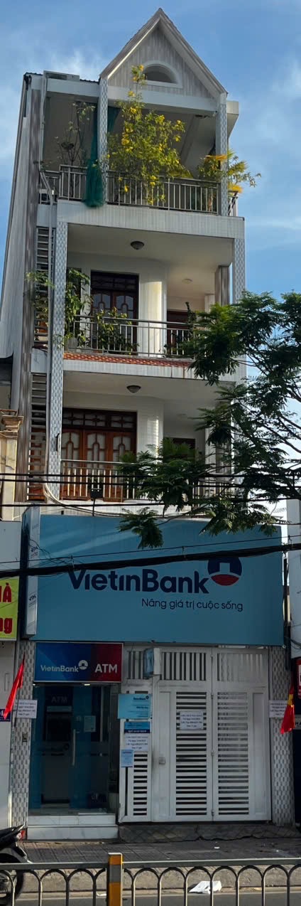 Hình ảnh của Cho Thuê Văn Phòng Mặt Tiền Đường Nguyễn Thị Thập 105M2