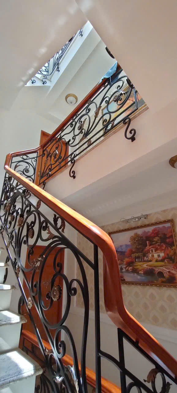 Hình ảnh của Biệt Thự Phố Sang Trọng 5 Phòng Ngủ  Nằm Ngay Kdc Phạm Hữu Lầu Chỉ 35Tr/Tháng