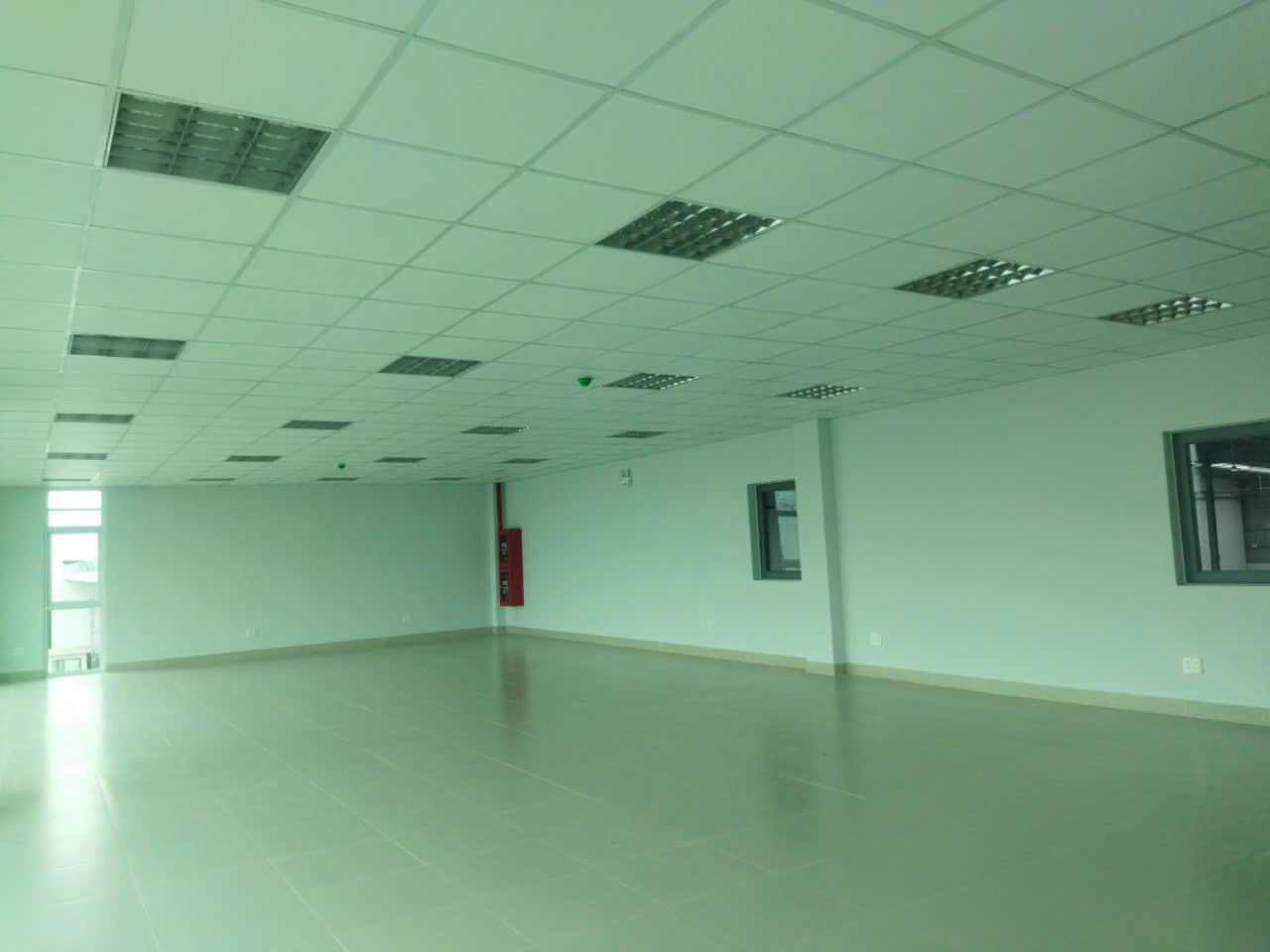 Hình ảnh của Tìm Kiếm Kho Xưởng Hoàn Hảo? Đừng Bỏ Lỡ Cơ Hội Tại Kcn Long Hậu!