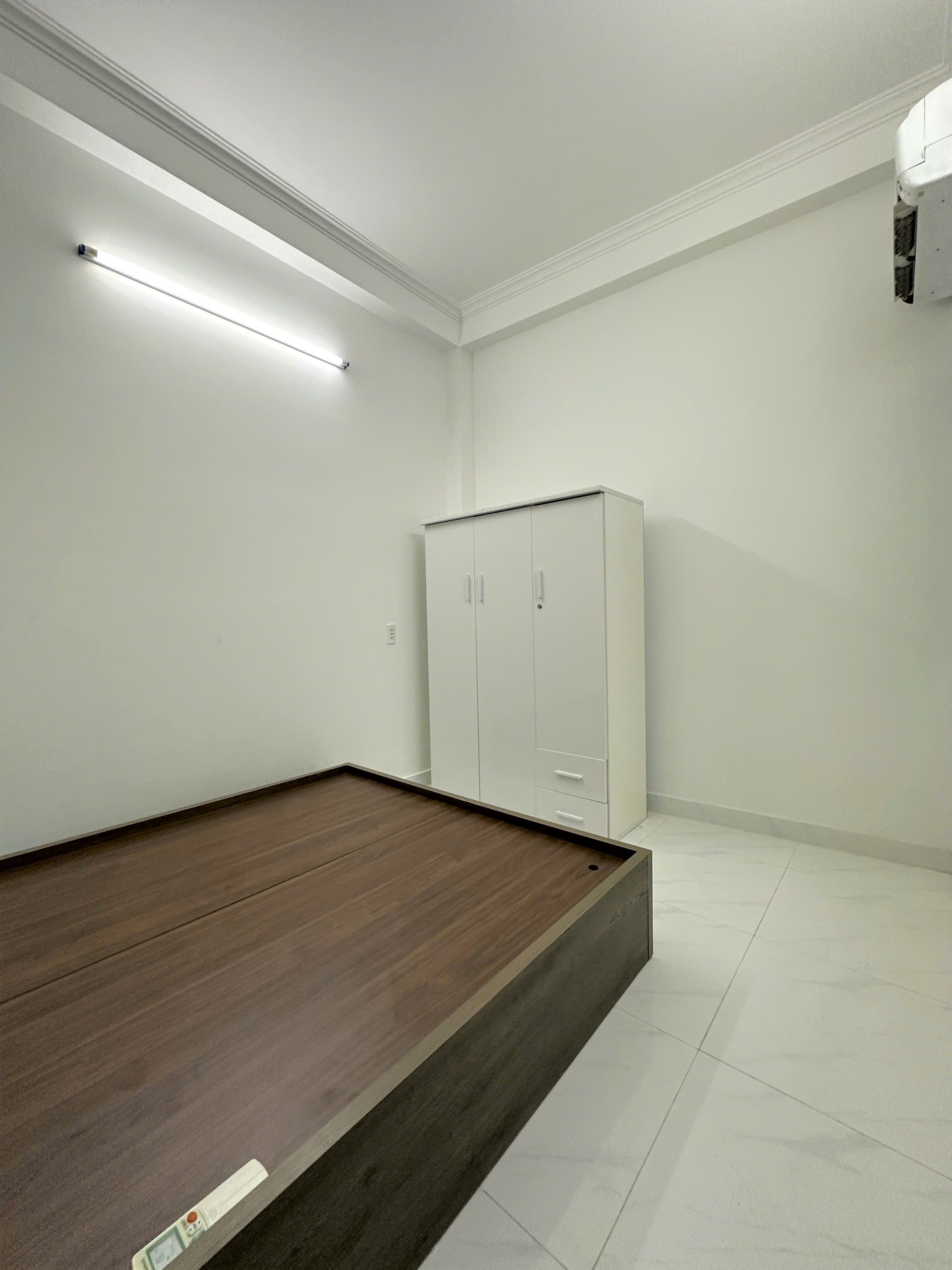 Hình ảnh của Cho Thuê Nhà Đẹp, Dọn Vào Ở Ngay – Giá Chỉ 15Tr Đường Huỳnh Tấn Phát