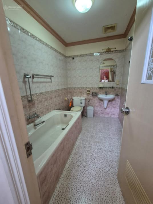 Hình ảnh của 🏠Chủ Nhà Cần Bán Gấp Giảm 500Tr! Hẻm Xe Tải - 76.5M² (4.5X17M Nở Hậu) - 4 Lầu Btct - Chỉ 12 Tỷ