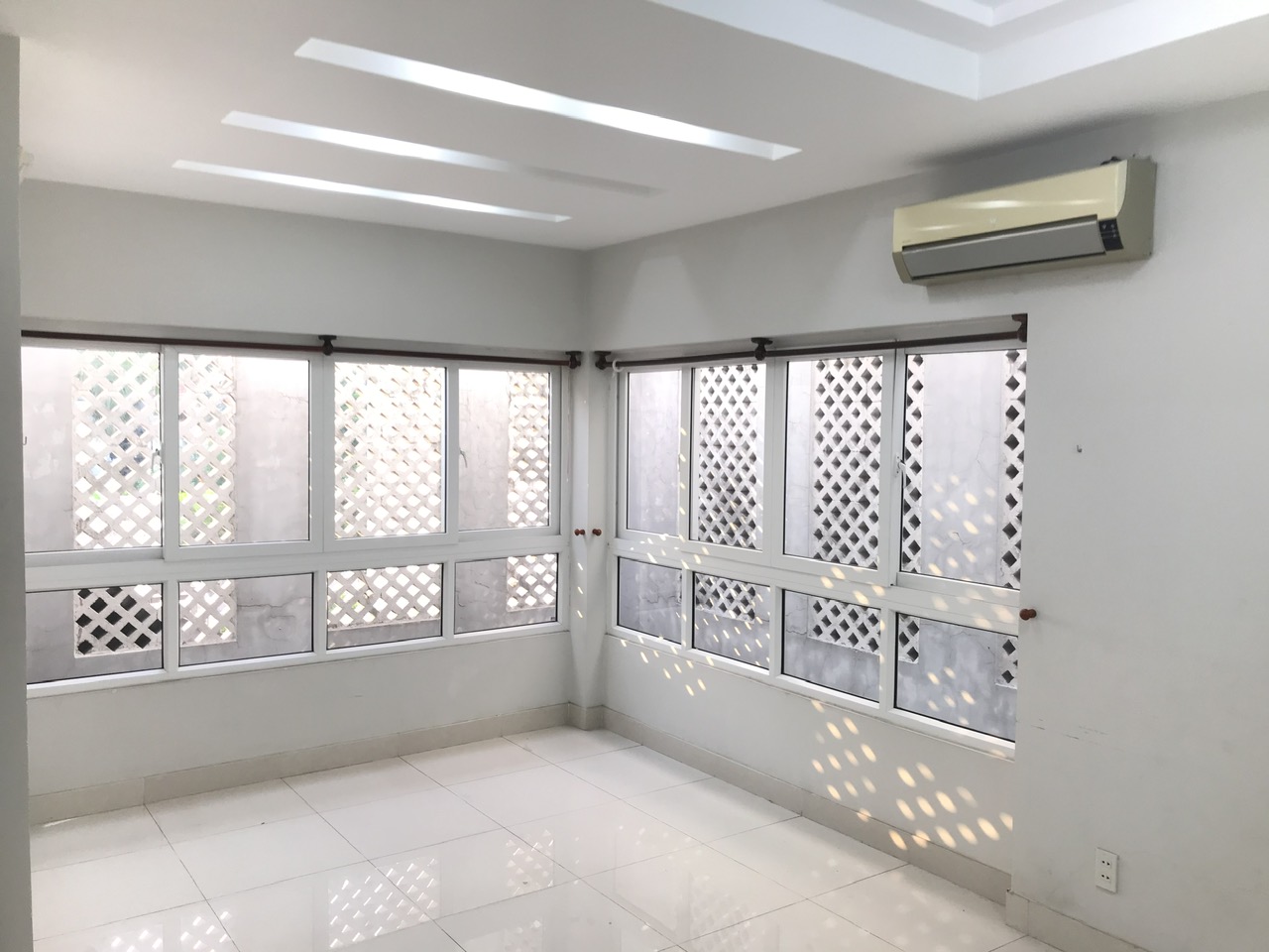 Hình ảnh của Cho Thuê Ngay Nhà Mặt Phố 3 Tầng Đường Số 30 Tân Phongchỉ 40 Triệu