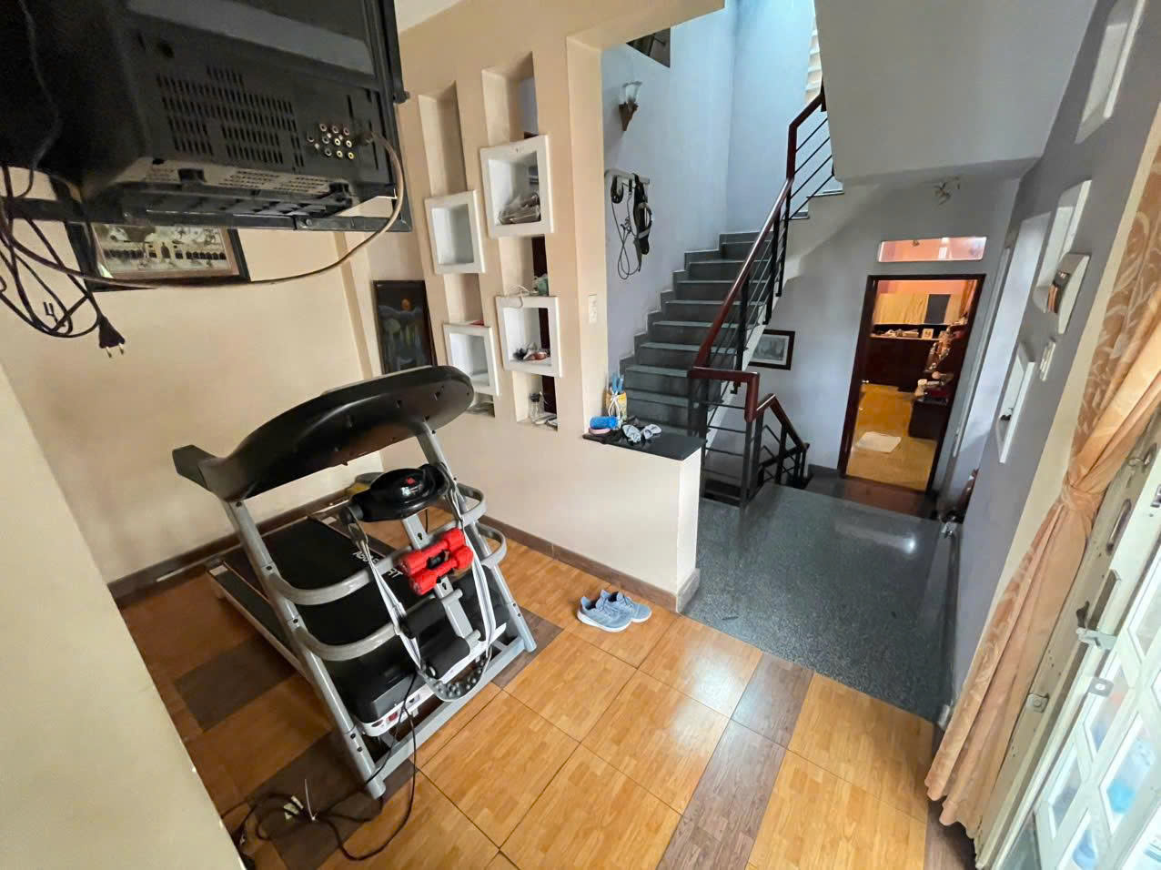 Hình ảnh của Biệt Thự Hẻm Xe Hơi Quận 7 – 1 Hầm + 3 Tầng + Sân Thượng – Phù Hợp Ở Hoặc Cho Thuê