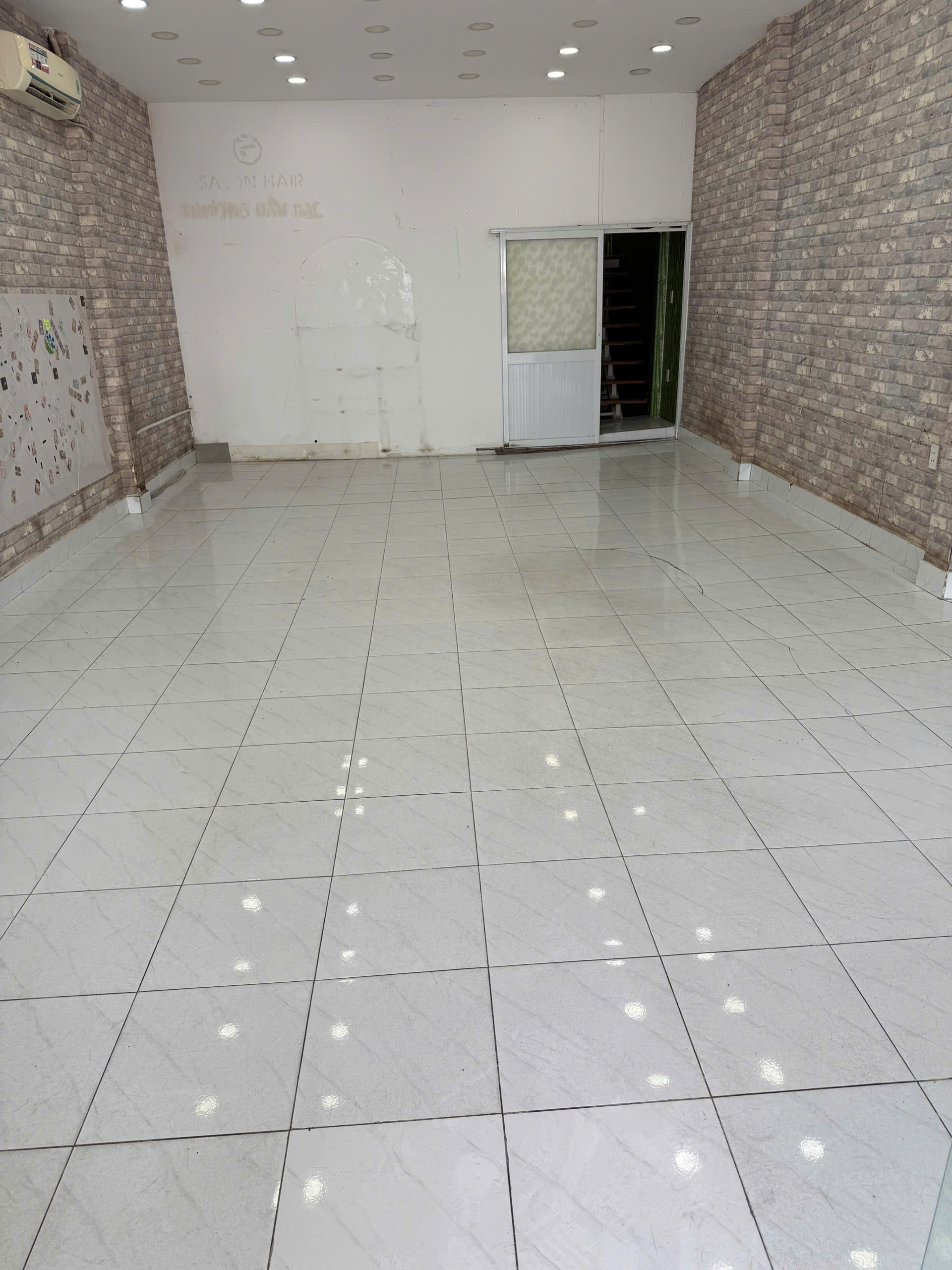 Hình ảnh của Cần Cho Thuê Nhà Đường Phú Thuận 2 Phòng Ngủ Giá Hấp Dẫn!