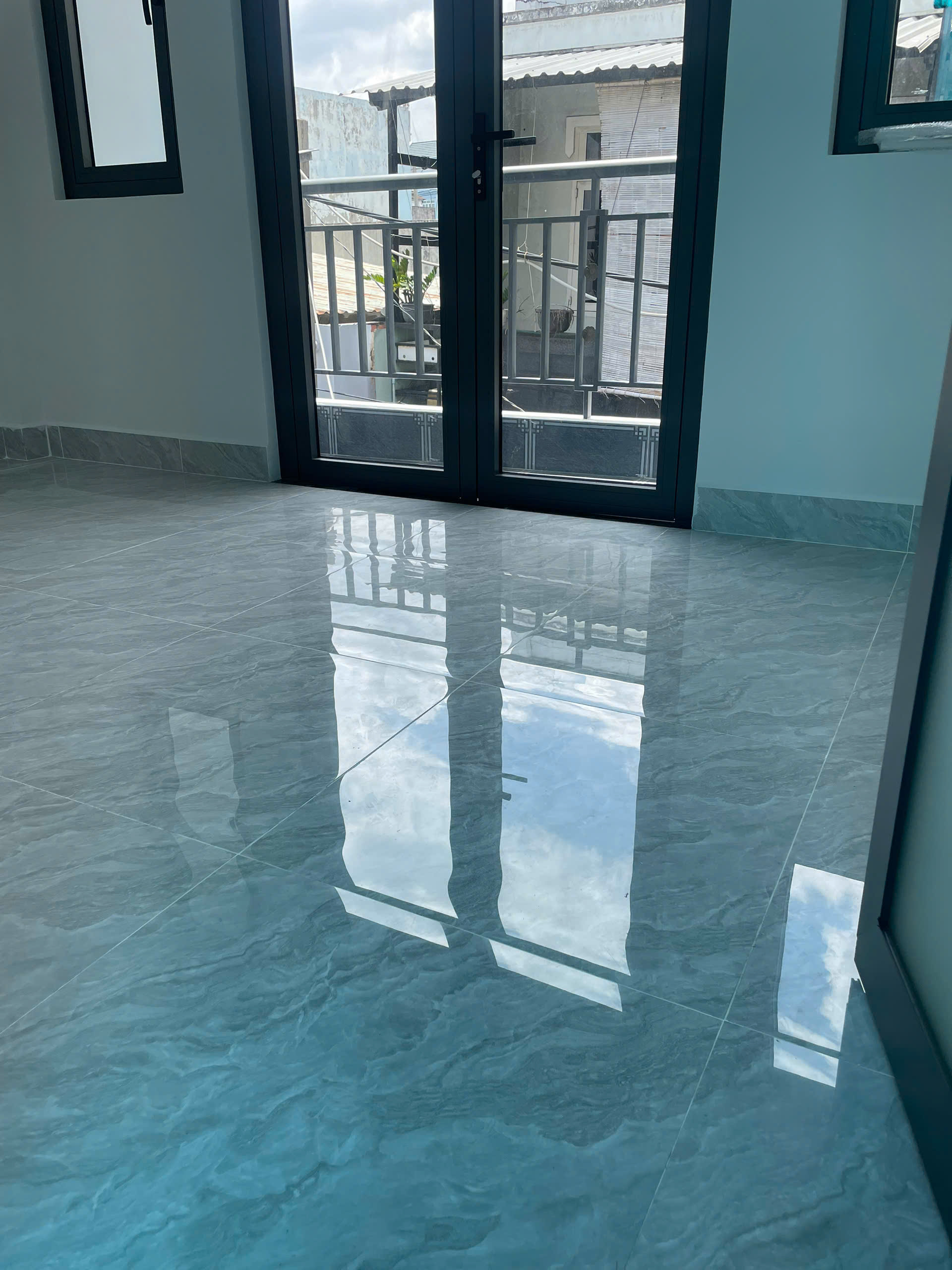 Hình ảnh của Bán Nhà Mặt Tiền Hẻm 1645 Huỳnh Tấn Phát