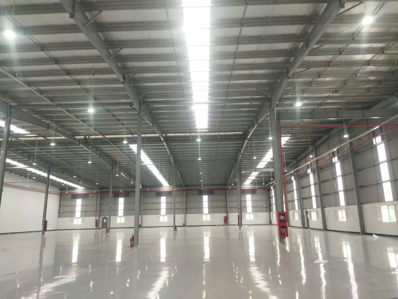 Hình ảnh của Tìm Kiếm Kho Xưởng Hoàn Hảo? Đừng Bỏ Lỡ Cơ Hội Tại Kcn Long Hậu!