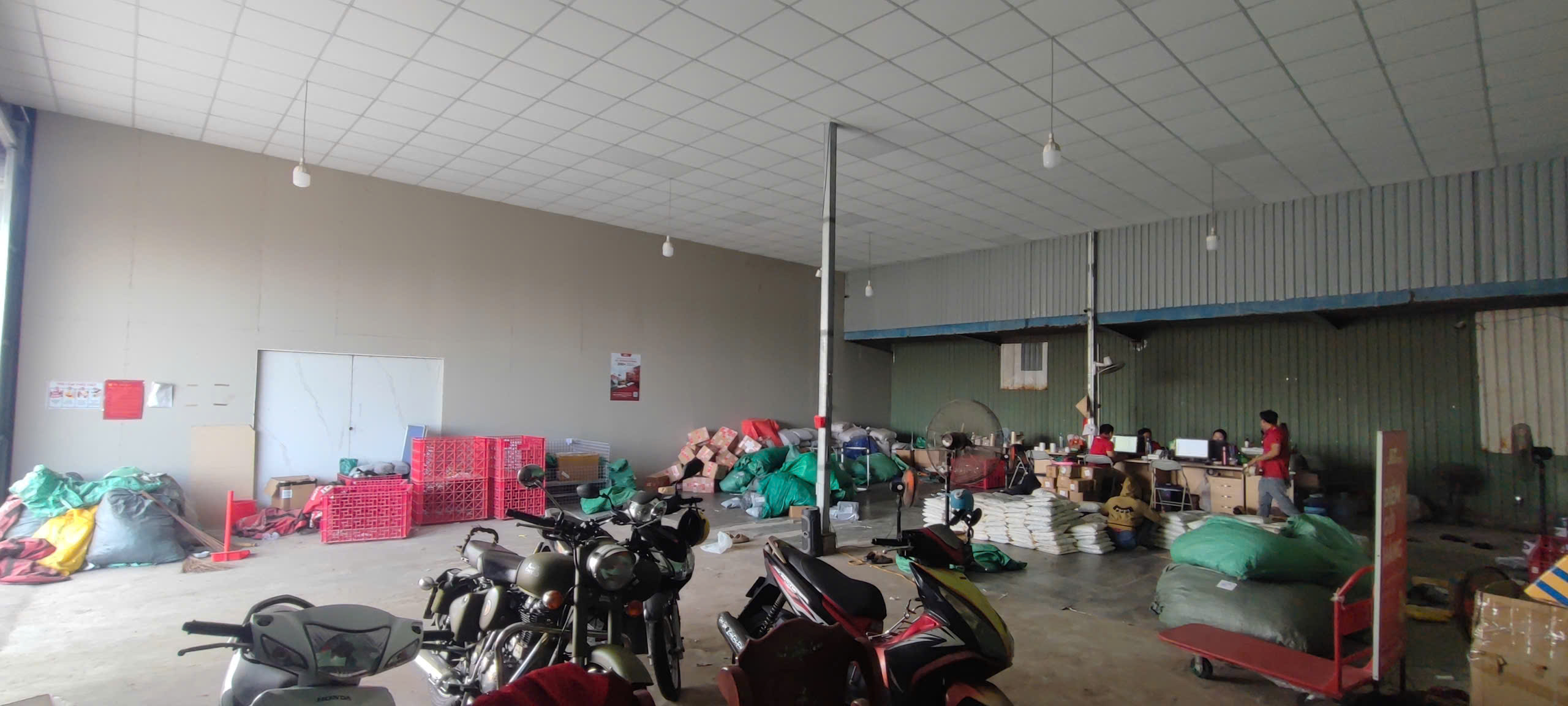 Hình ảnh của Cho Thuê Kho 300M² Đường Bùi Văn Ba, Quận 7 – Giá Tốt, Xe Container Ra Vào Thuận Tiện