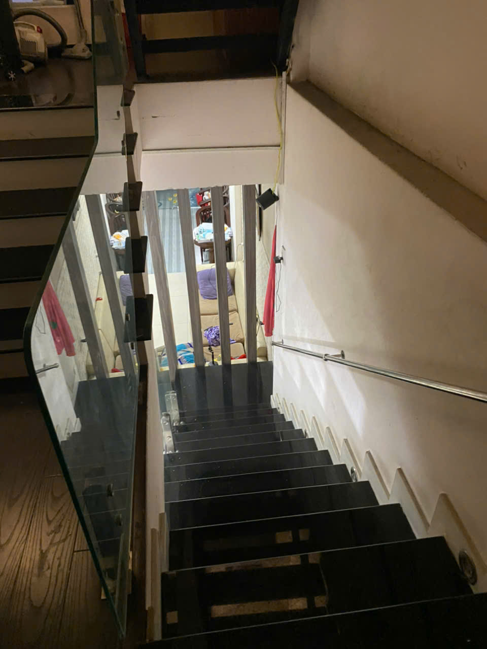 Hình ảnh của Nhà Mặt Phố 4Pn Bùi Văn Ba, Tân Thuận Đông 20Tr/Tháng