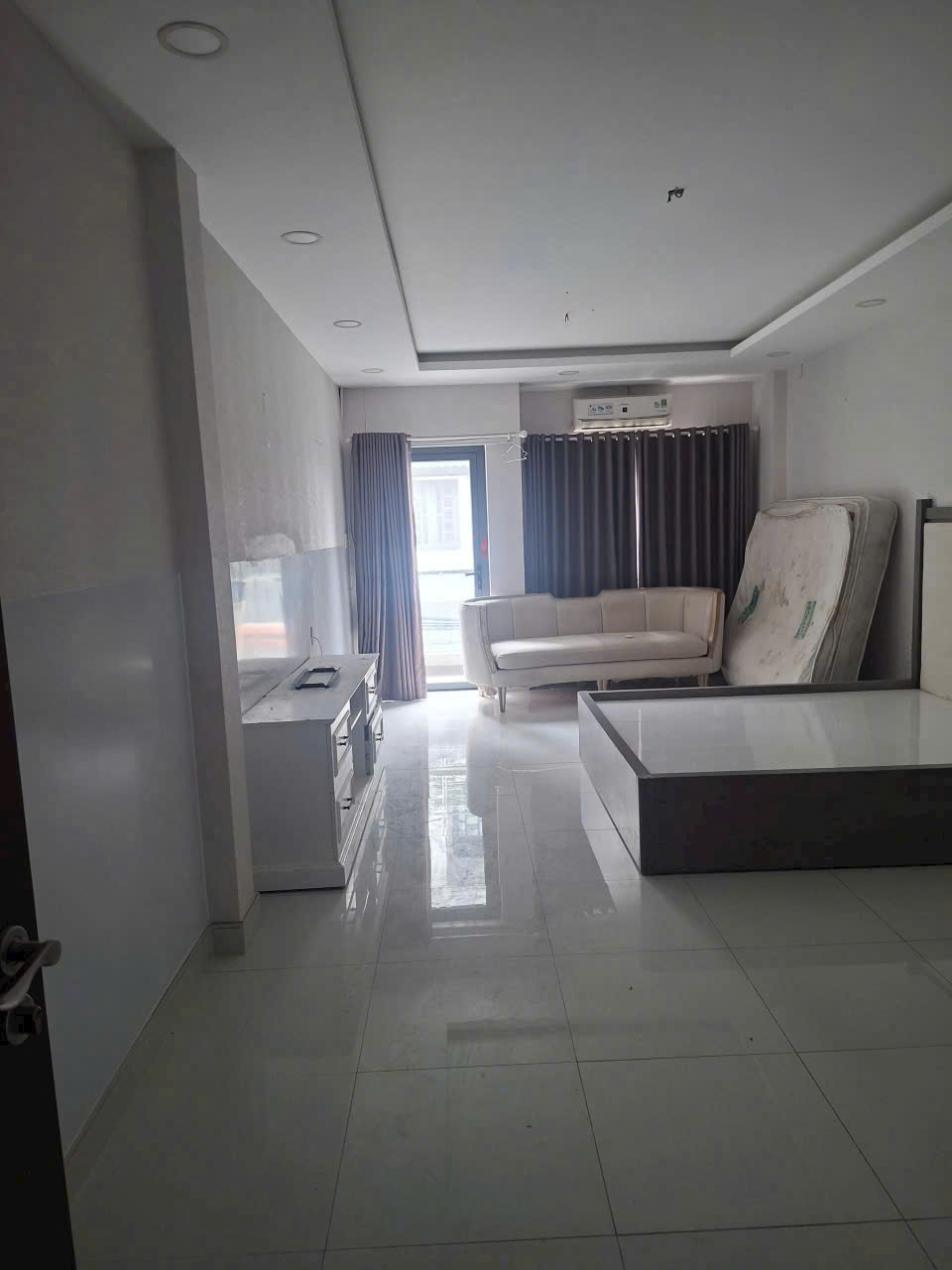 Hình ảnh của Nhà Hẻm Kinh Doanh Tại Lê Văn Lương