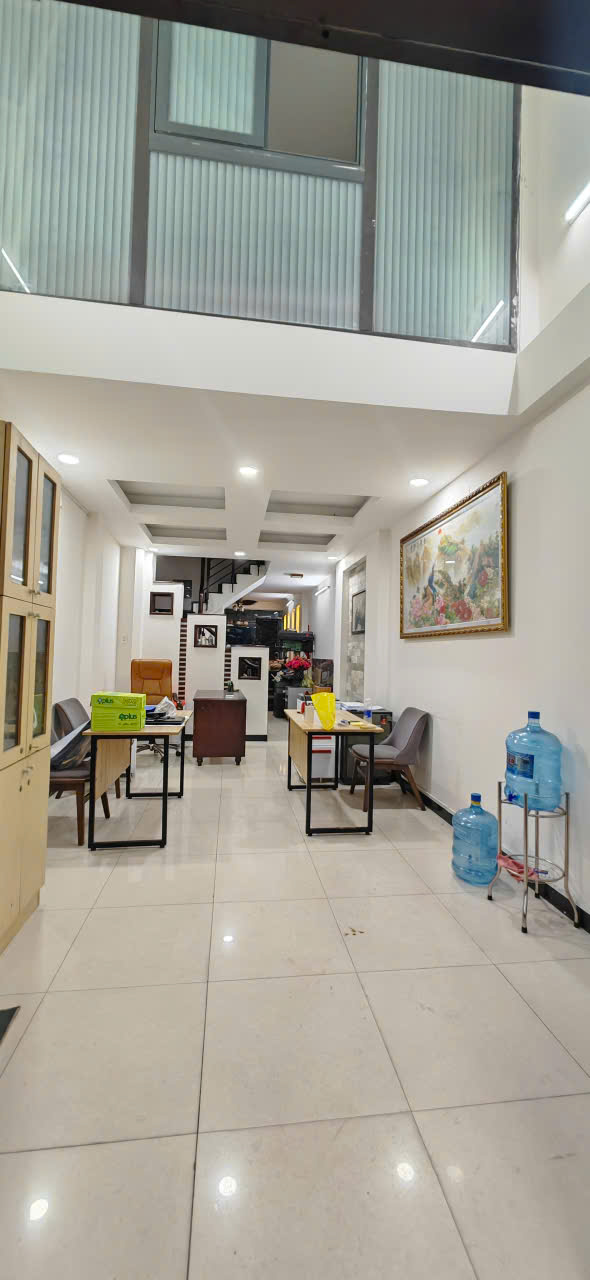 Hình ảnh của Nhà Full Nội Thất  5Pn, 6Wc Đường Số P. Bình Thuận