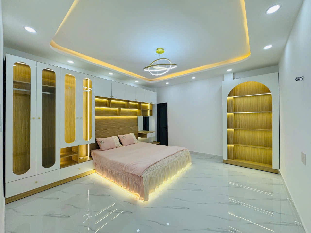 Hình ảnh của Bán Nhà Sổ Hồng Riêng Hẻm 88/89 Nguyễn Văn Quỳ, Phường Phú Thuận, Quận 7