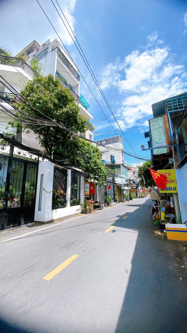 Hình ảnh của Biệt Thự Siêu Rộng 8Pn, 9Wc  Nguyễn Thị Thập, Bình Thuận