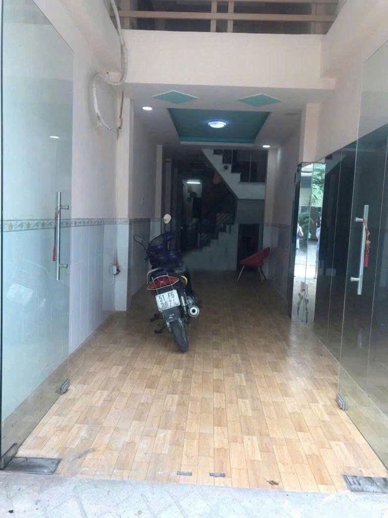 Hình ảnh của Nhà Phố 2 Lầu Cho Thuê Nhanh Ngay Cầu Phú Mỹ.