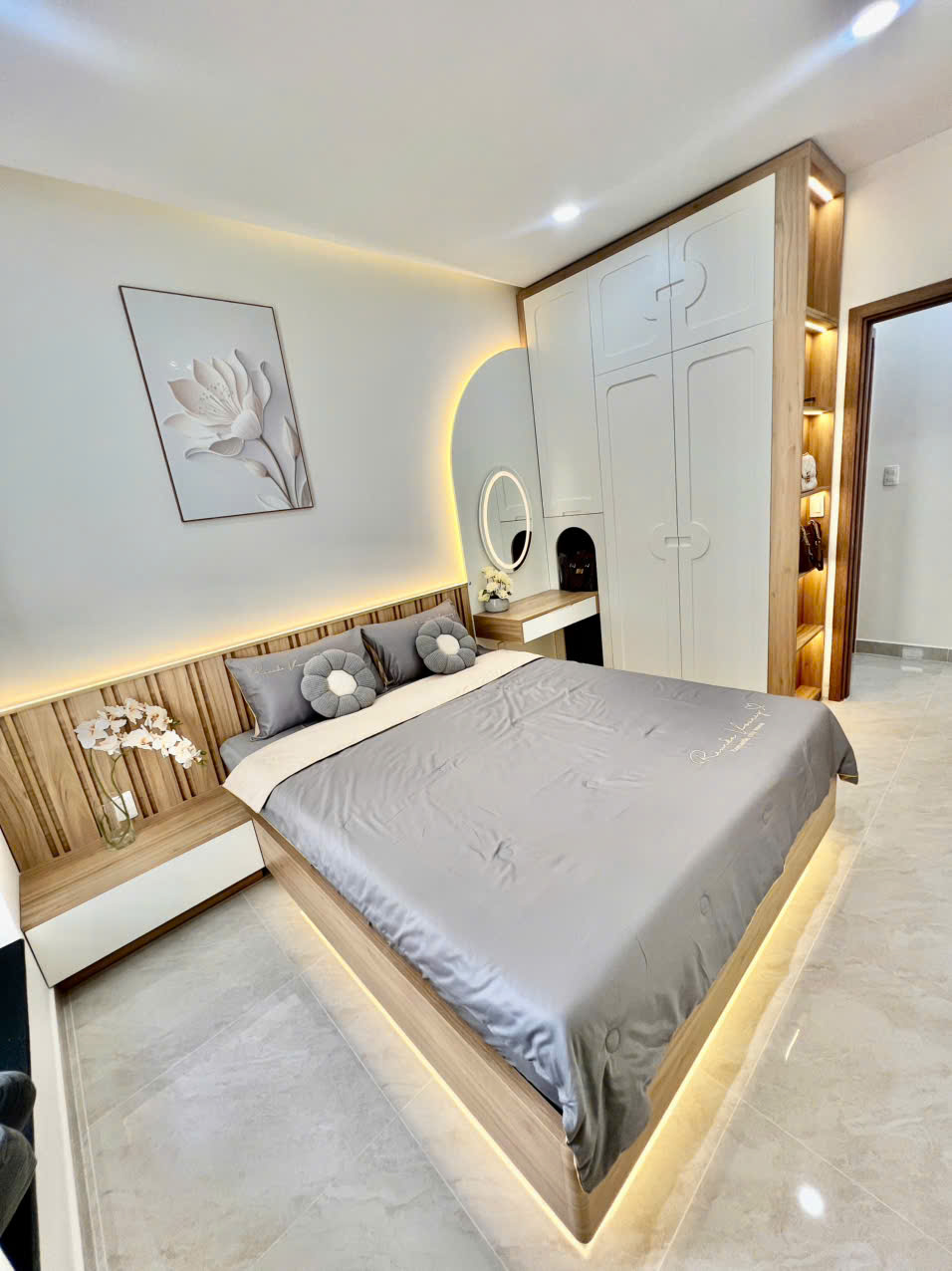 Hình ảnh của Sky Garden 2 – Căn Hộ 2Pn Full Nội Thất Mới 100%, Vị Trí Vàng Phạm Văn Nghị – Giá Chỉ 4.95 Tỷ