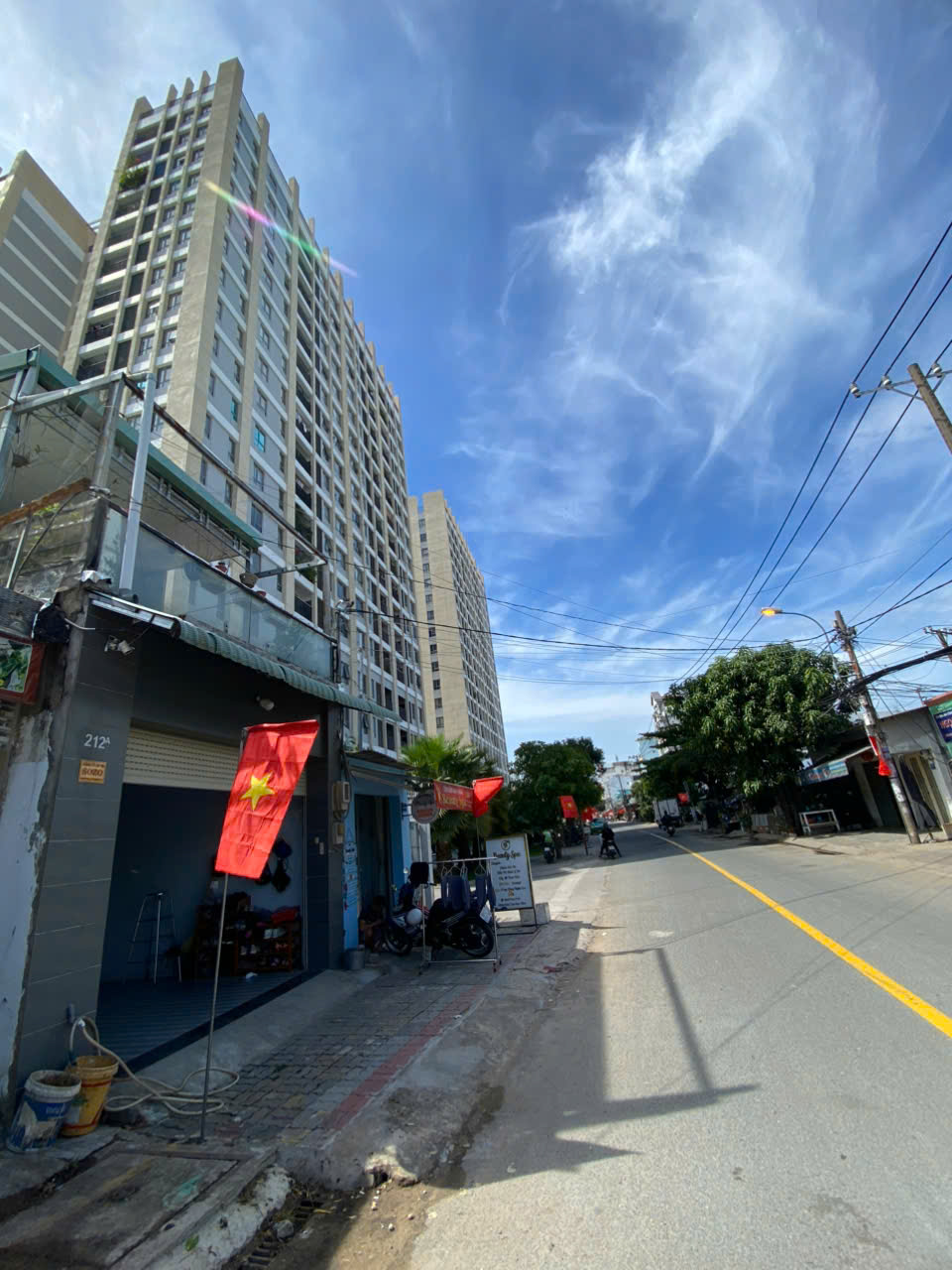 Hình ảnh của Nhà Mặt Phố 4Pn Bùi Văn Ba, Tân Thuận Đông 20Tr/Tháng