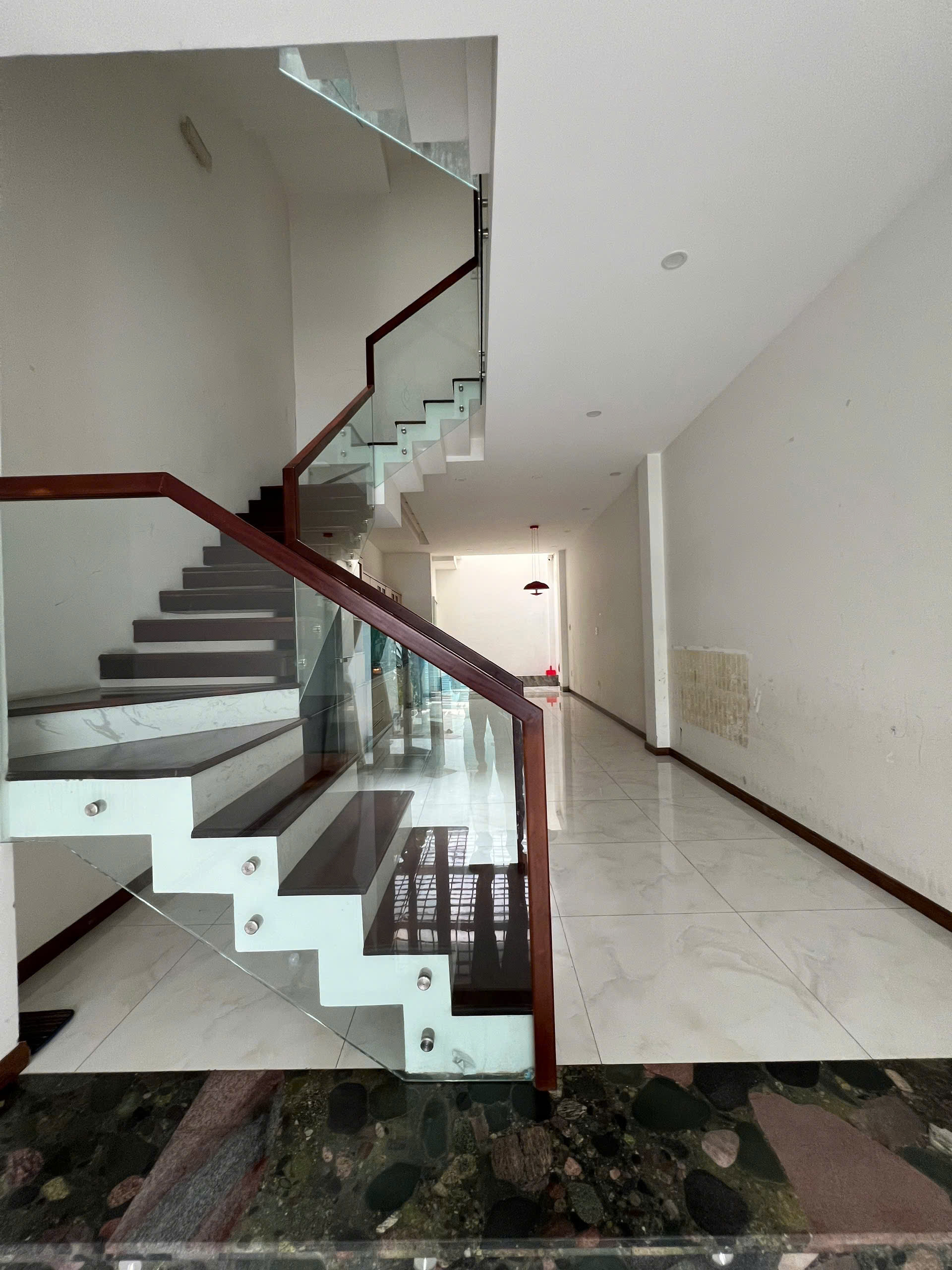 Hình ảnh của Nhà Đẹp Quận 7 Đường 65 Tân Kiểng 4 Phòng Ngủ Vừa Ở Vừa Kinh Doanh