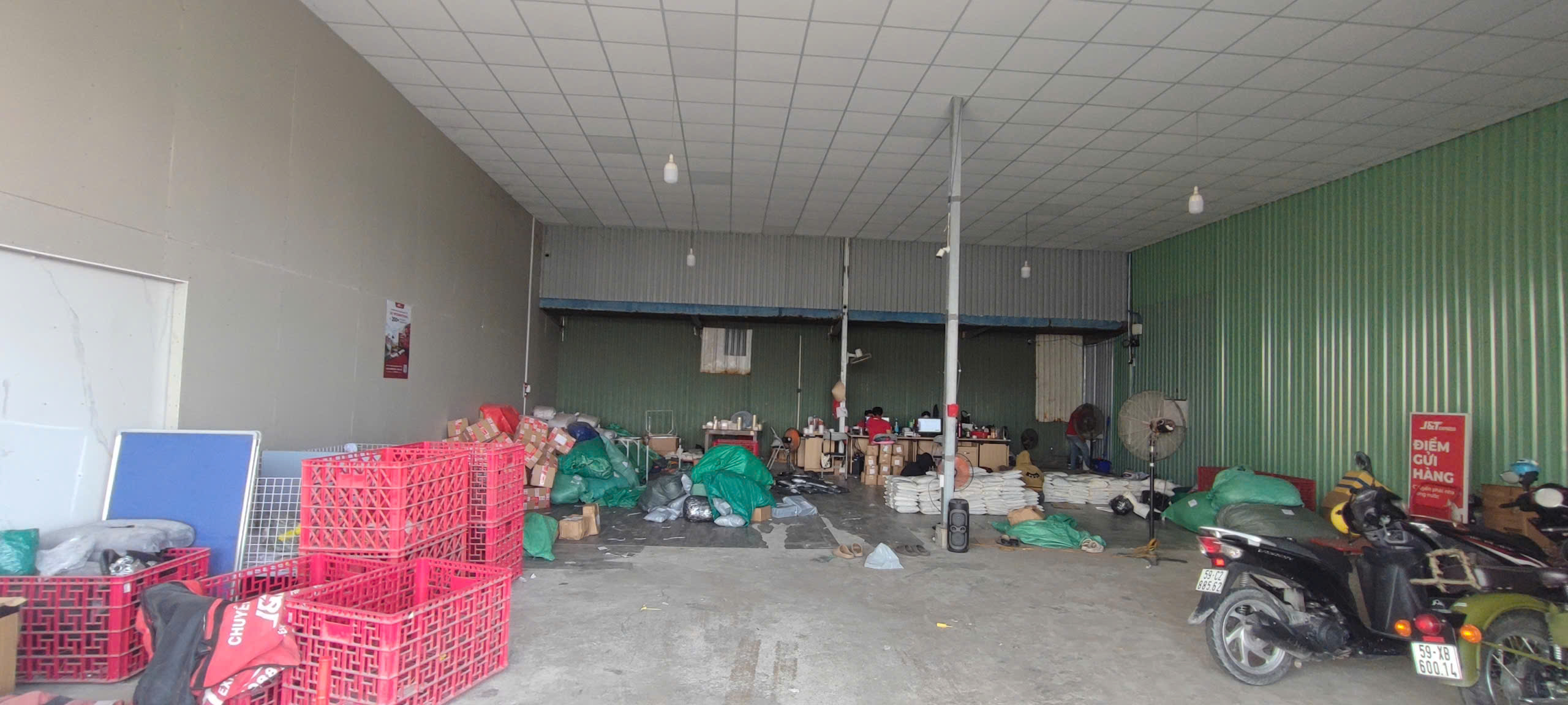 Hình ảnh của Cho Thuê Kho 300M² Đường Bùi Văn Ba, Quận 7 – Giá Tốt, Xe Container Ra Vào Thuận Tiện