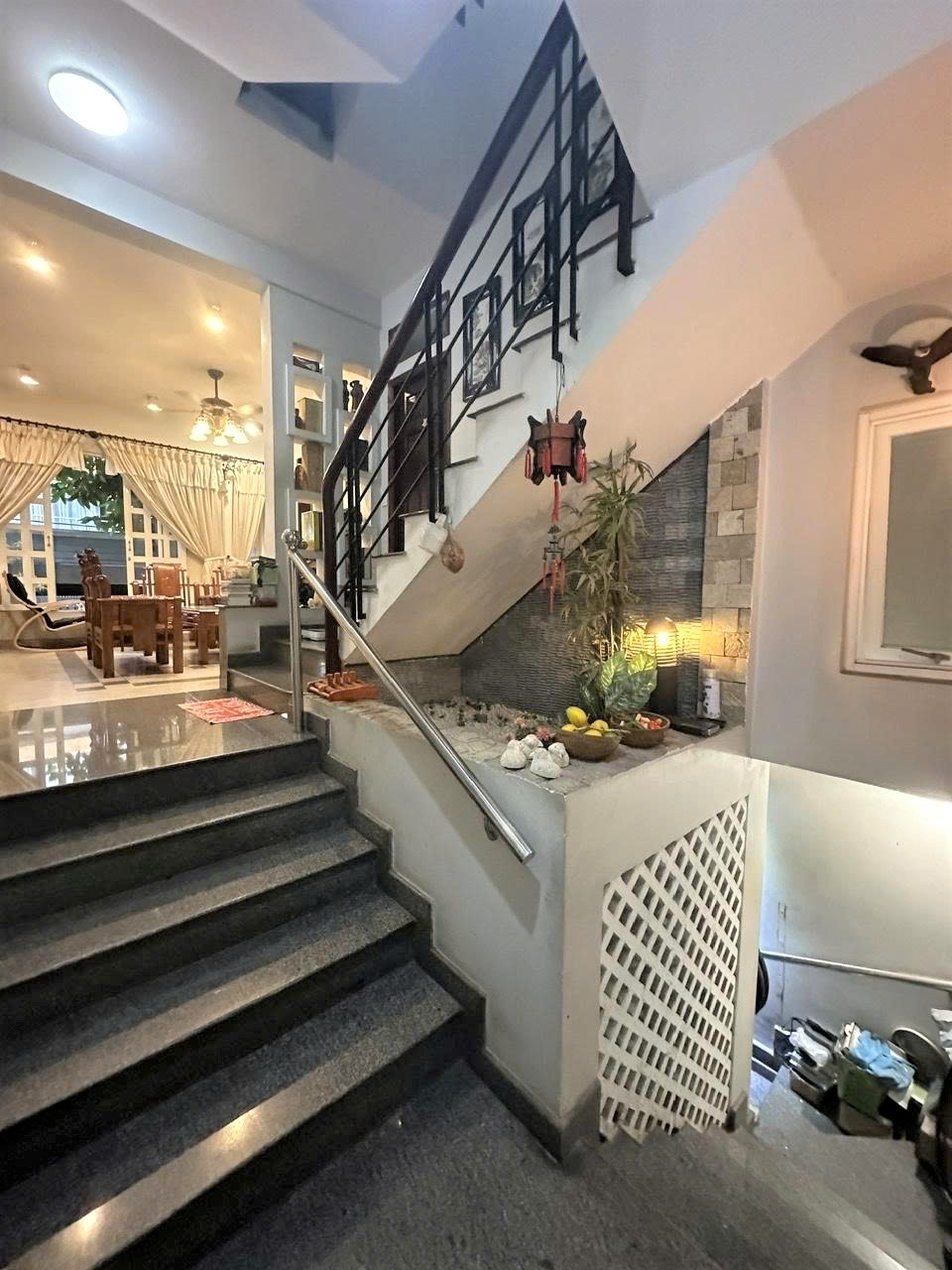 Hình ảnh của Biệt Thự Hẻm Xe Hơi Quận 7 – 1 Hầm + 3 Tầng + Sân Thượng – Phù Hợp Ở Hoặc Cho Thuê