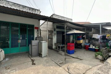 Bán Gấp Dãy Dãy Trọ 20Phòng +2 Nhà Cấp 4 - Giá 2 Tỷ - Doanh Thu 40Tr/1Tháng