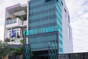Mặt Tiền 4 Lầu Đường Phú Thuận Cần Cho Thuê Gấp.