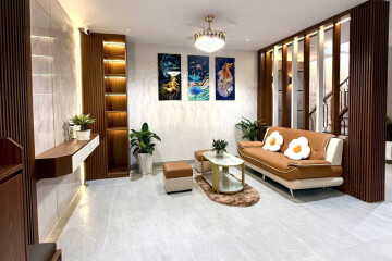 Bán Nhà Hẻm Quận 7, Trần Xuân Soạn – Vị Trí Đắc Địa, Full Nội Thất