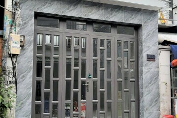 Nhà Rộng Rãi Đường Trần Xuân Soạn – 4Pn, 2Wc – Chỉ 22 Triệu/Tháng