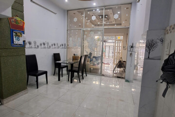 Nhà Nguyên Căn 3 Lầu Cho Thuê Gấp Ngay Mặt Tiền 793 Trần Xuân Soạn.