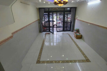 Nhà 3 Lầu Hẽm Thông Xe Hoi Đến Nhà Tại Huỳnh Tấn Phát Gần Pmh